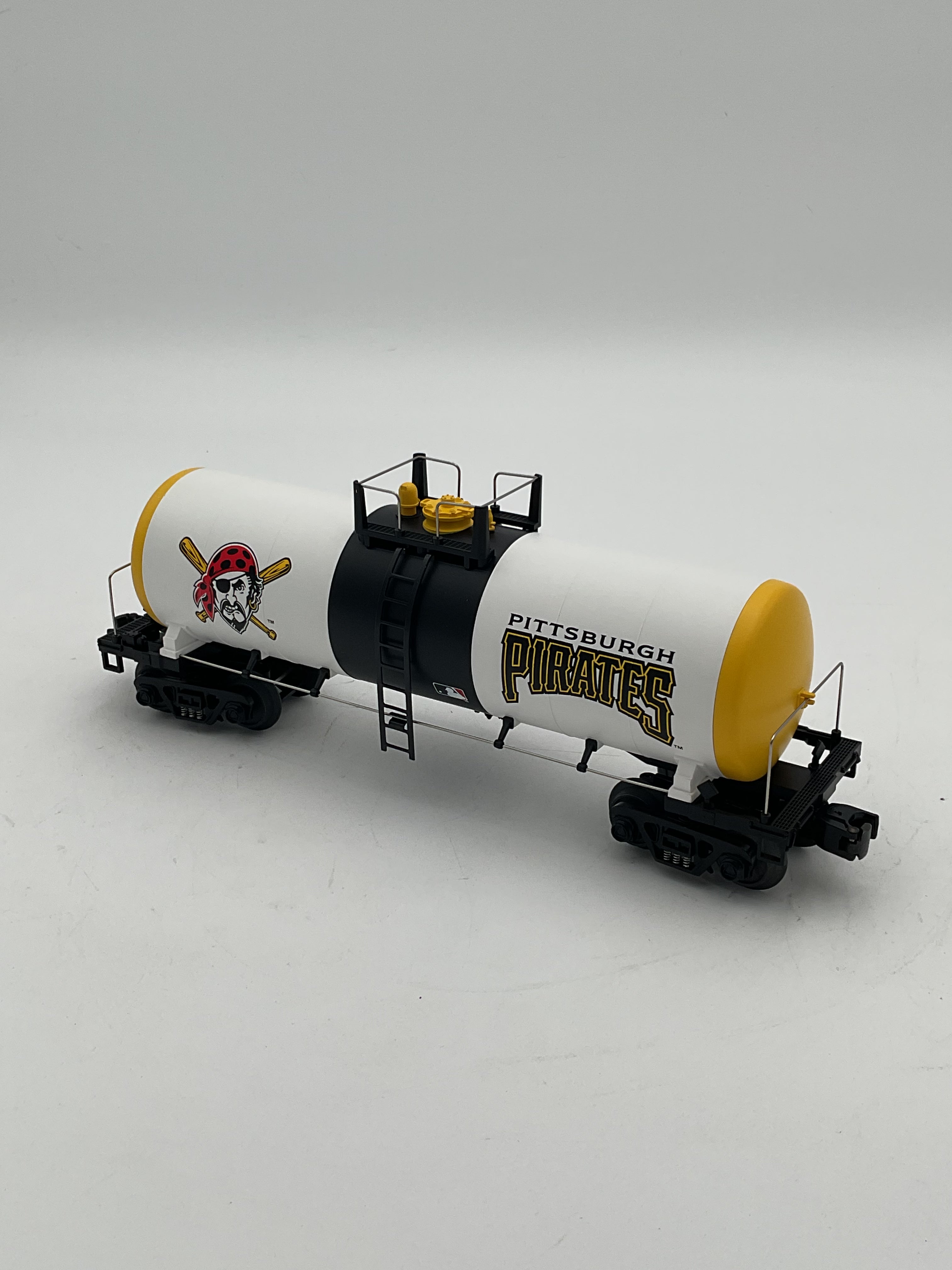 MTH 30-73159 - Pittsburgh Pirates Modern Tank Car