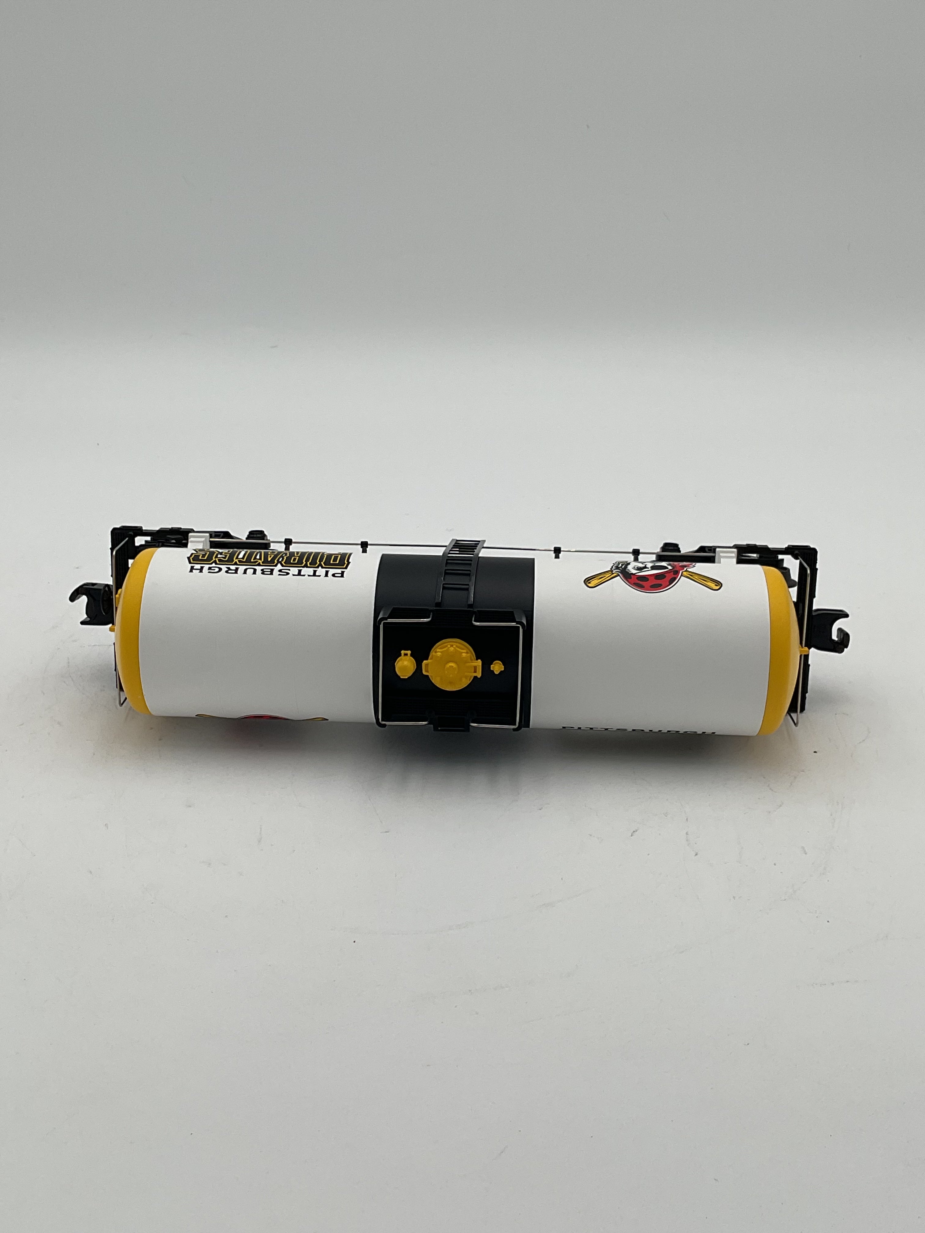 MTH 30-73159 - Pittsburgh Pirates Modern Tank Car