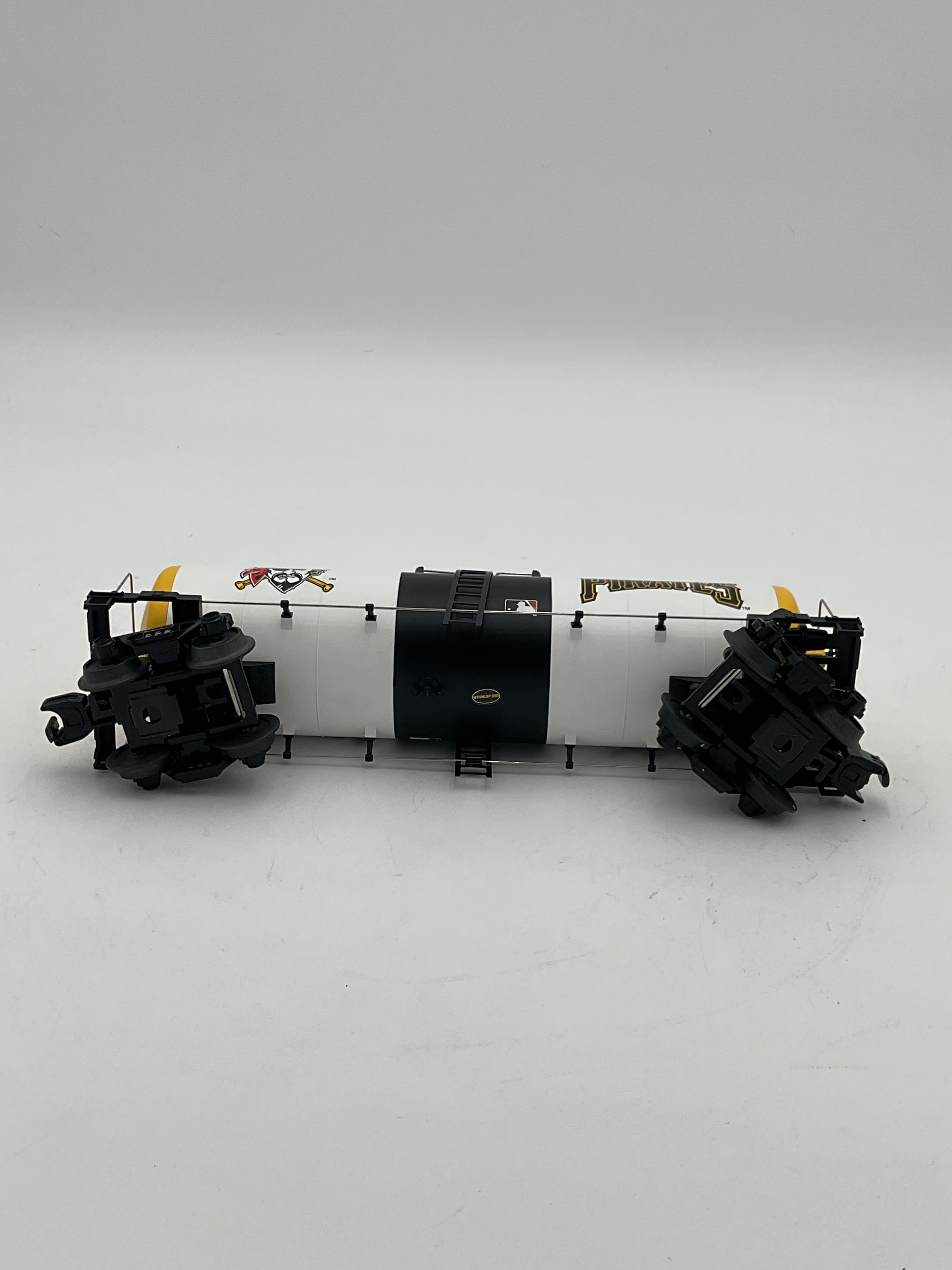 MTH 30-73159 - Pittsburgh Pirates Modern Tank Car