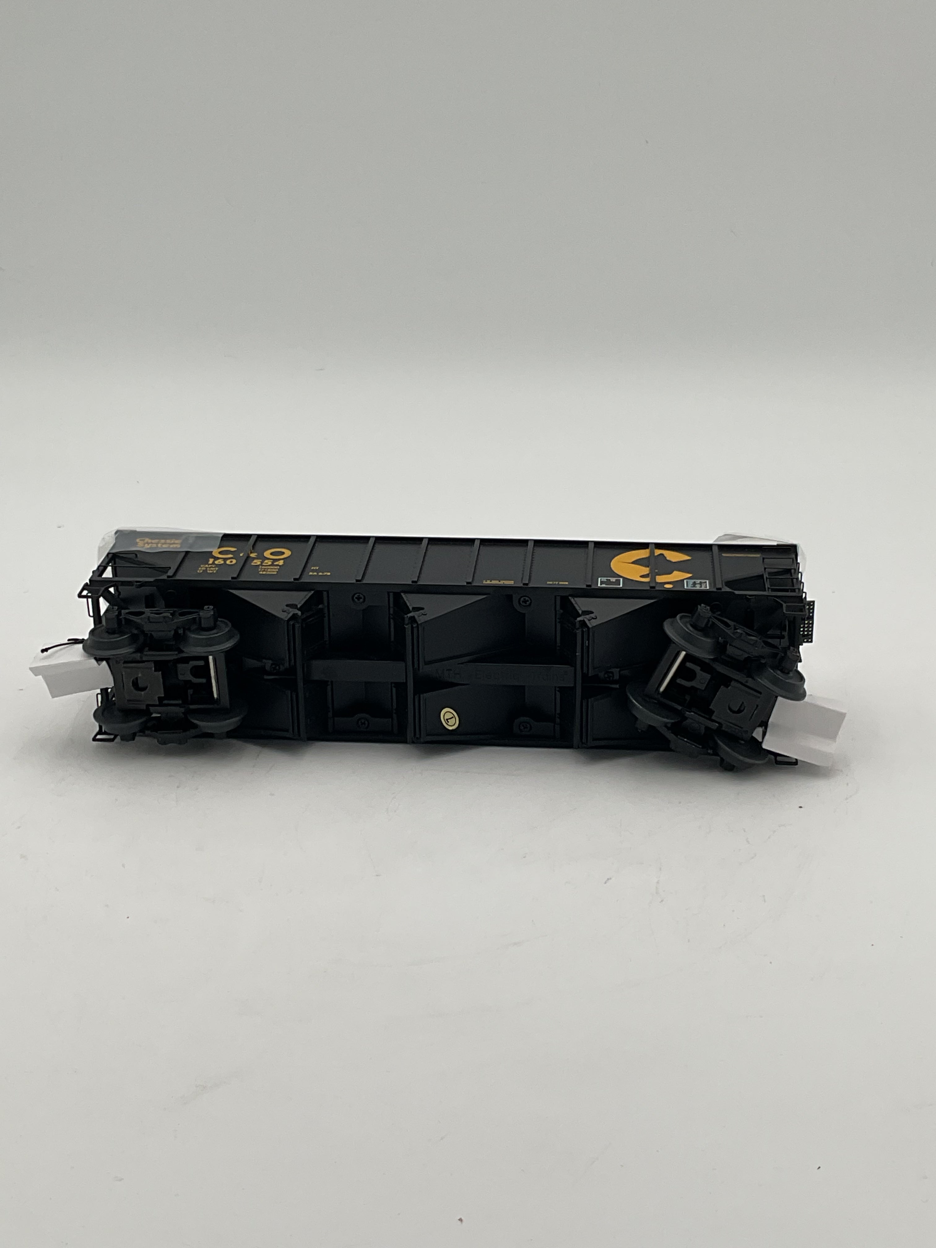 MTH 20-92359 Cheesie 70-ton 4-Bay Hopper Car w/ Coal Load