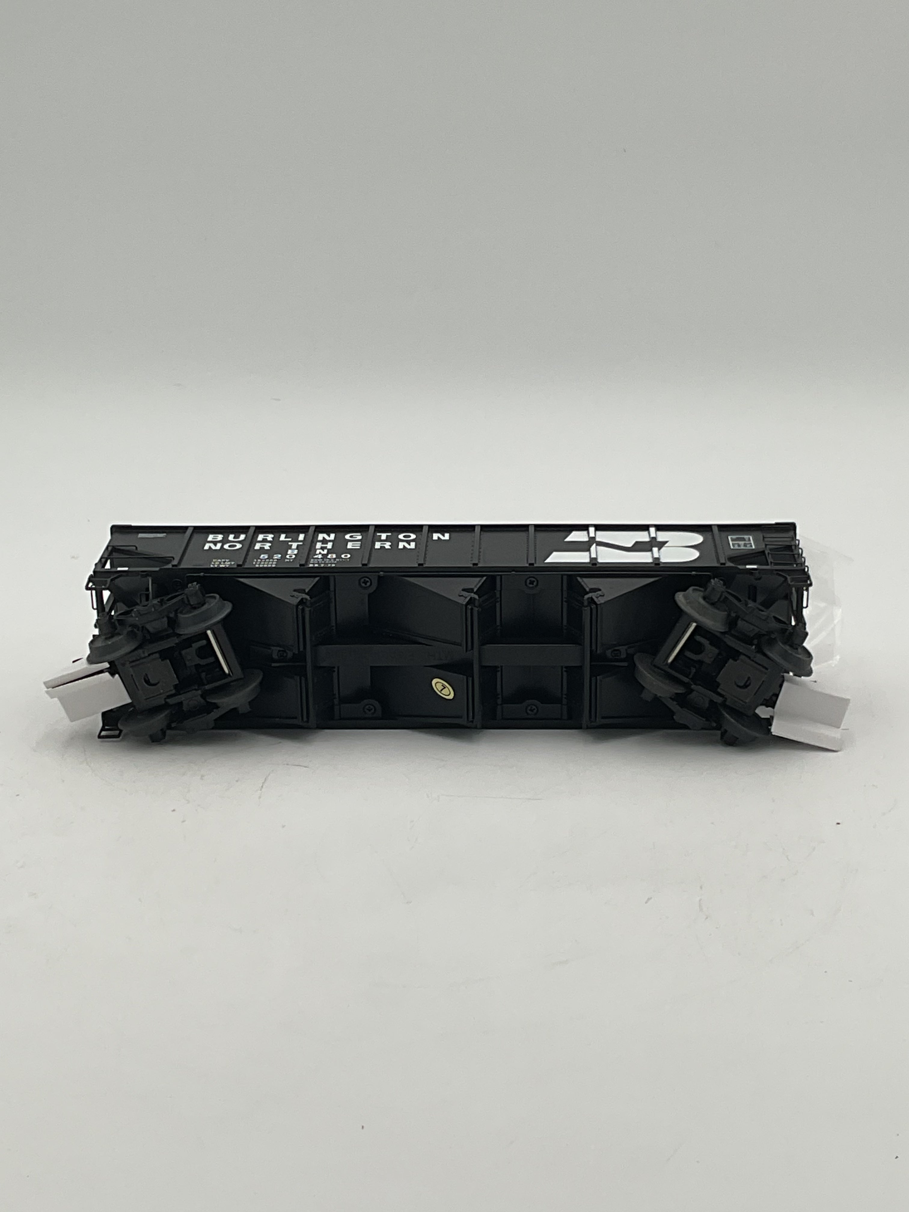 MTH 20-92361 Burlington Northern 70-ton 3-Bay Hopper Car w/ Coal Load
