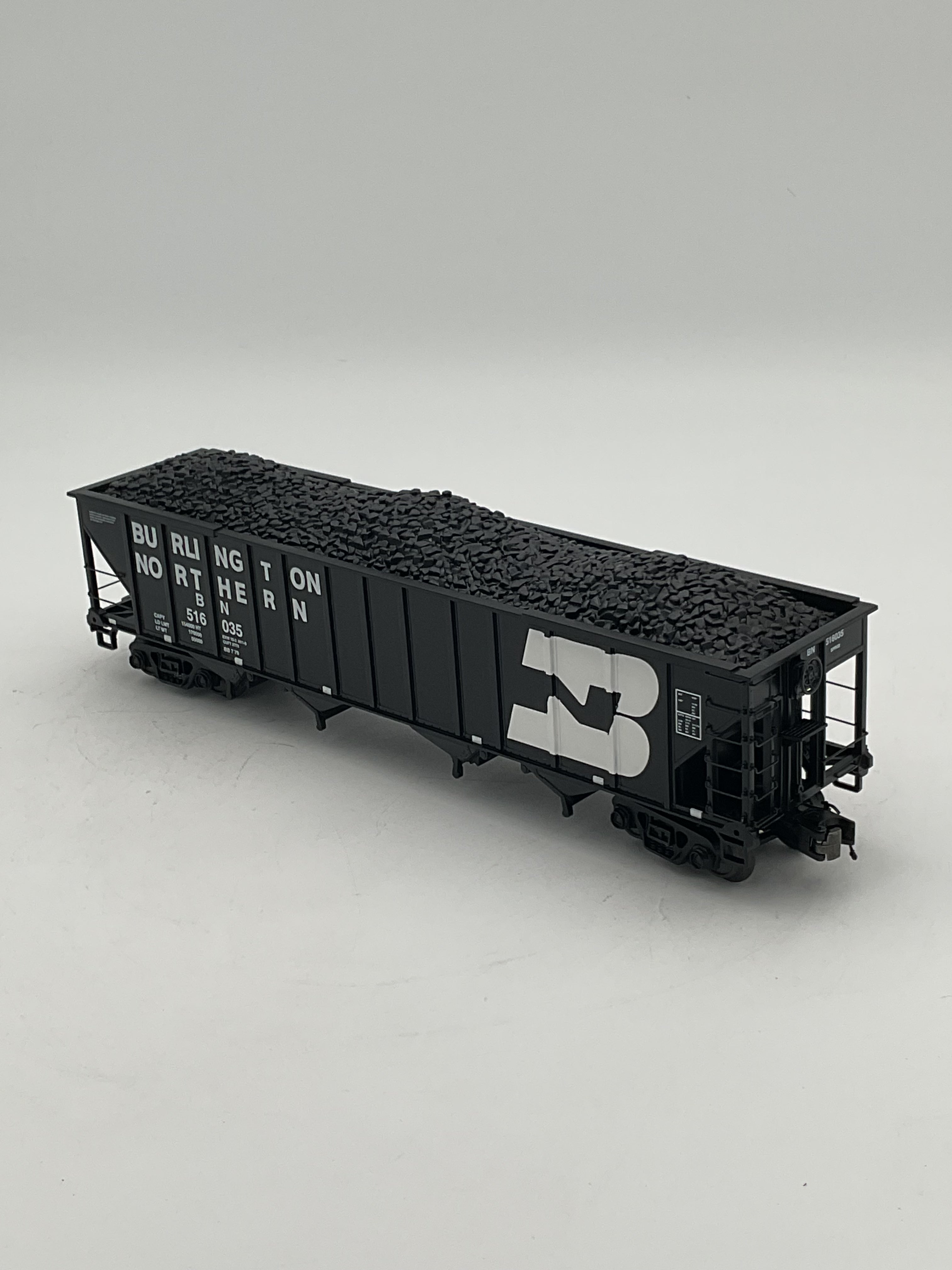 MTH 20-97760 Burlington Northern (#516035) 4-Bay Hopper with Coal Load