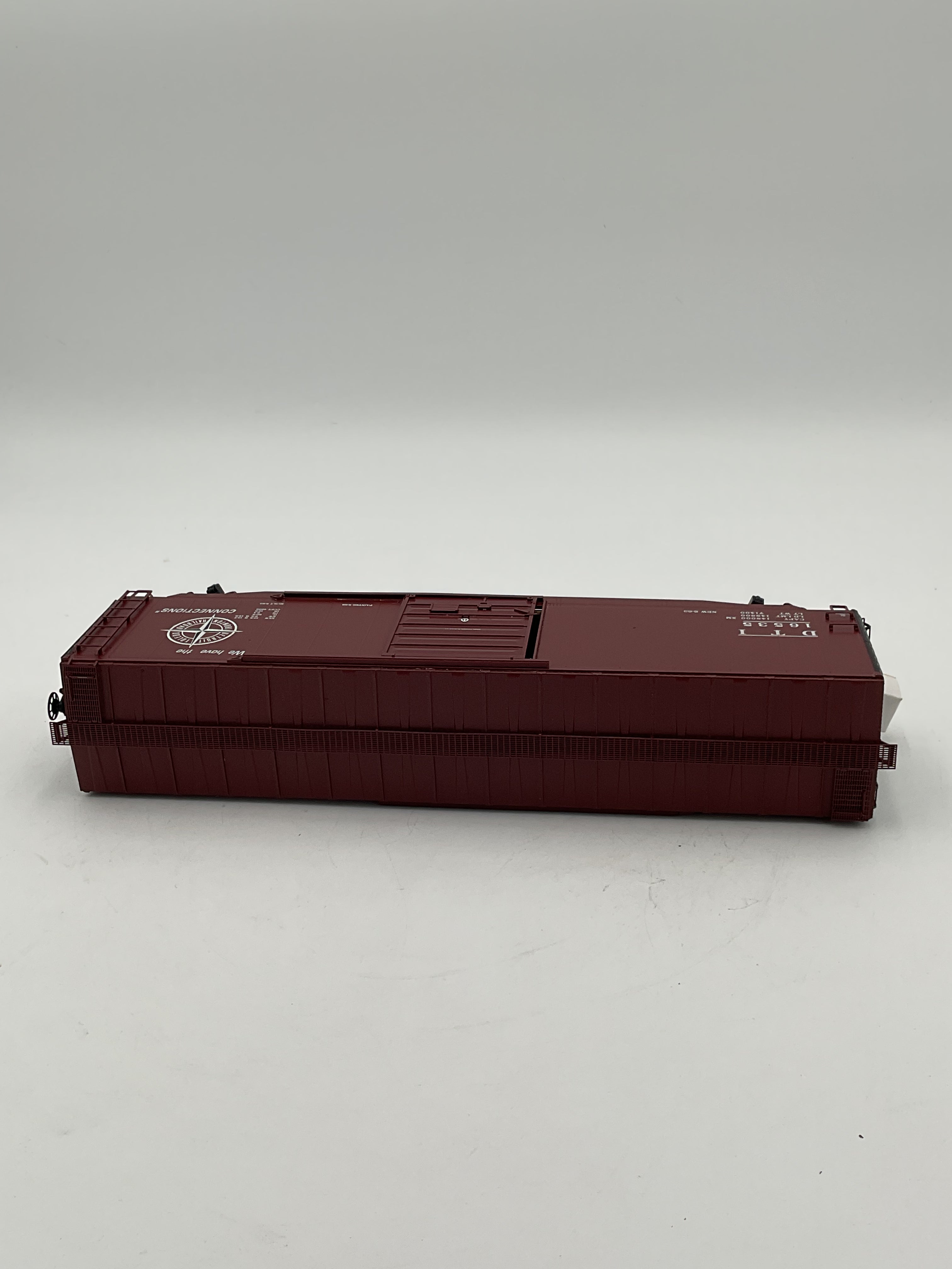 MTH 20-93563 Detroit Toledo & Ironton (#16535) 50’ Ps-1 Box Car w/ Pullman Standard Door