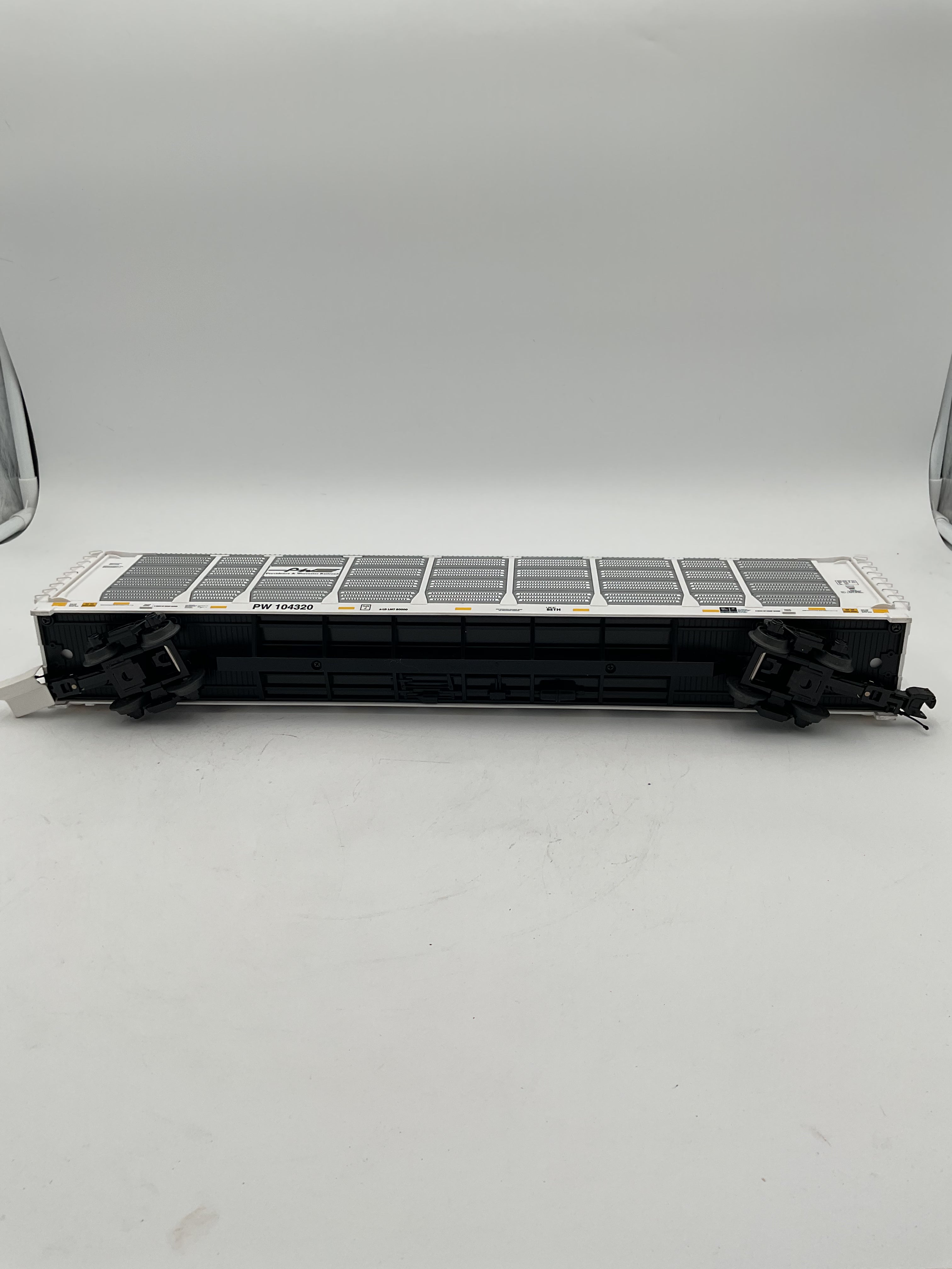 MTH 20-90564E Providence & Worcester Corrugated Auto Carrier