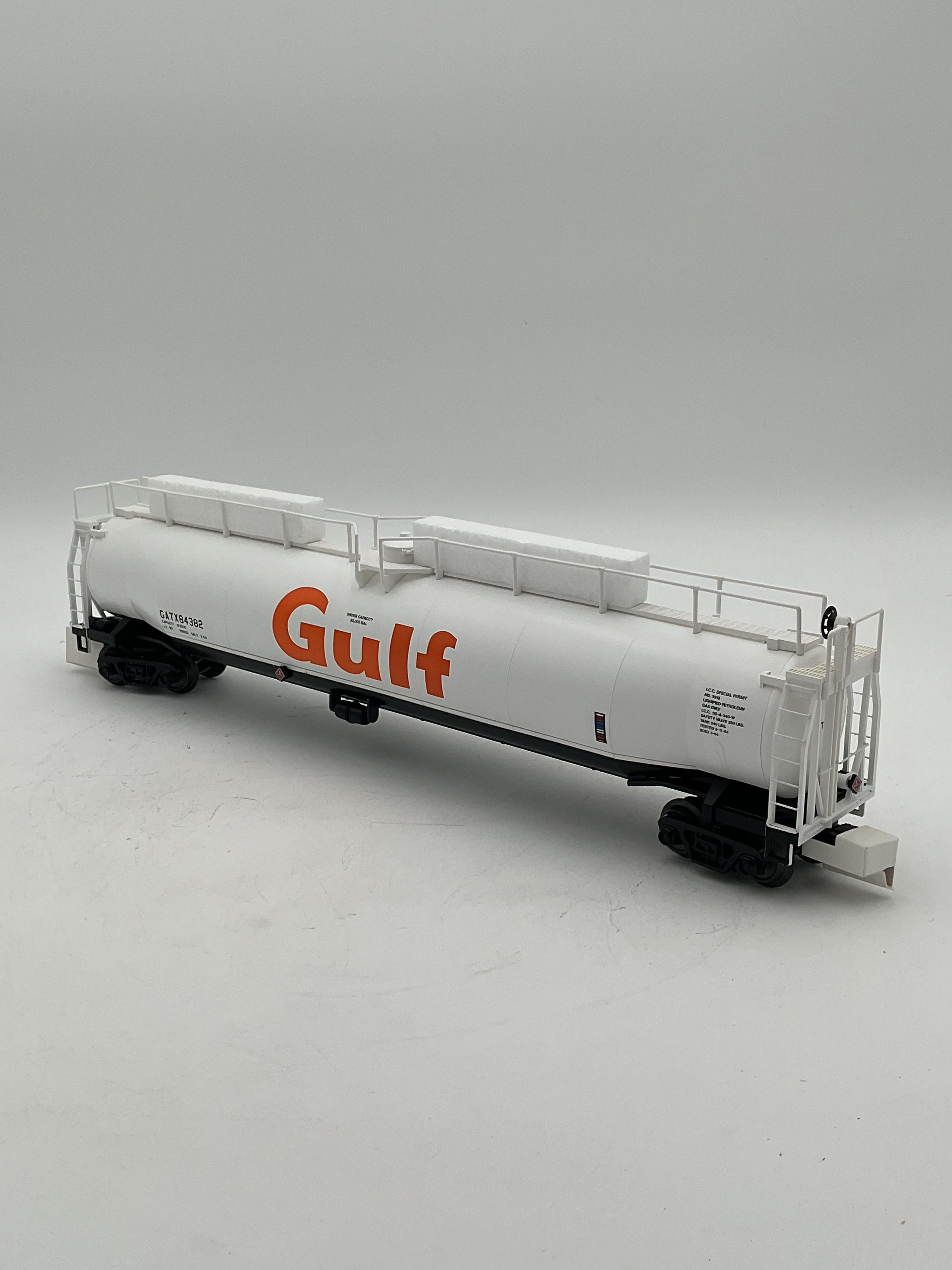 MTH 20-96804 Gulf (#84382) 33K Gallon Tank Car