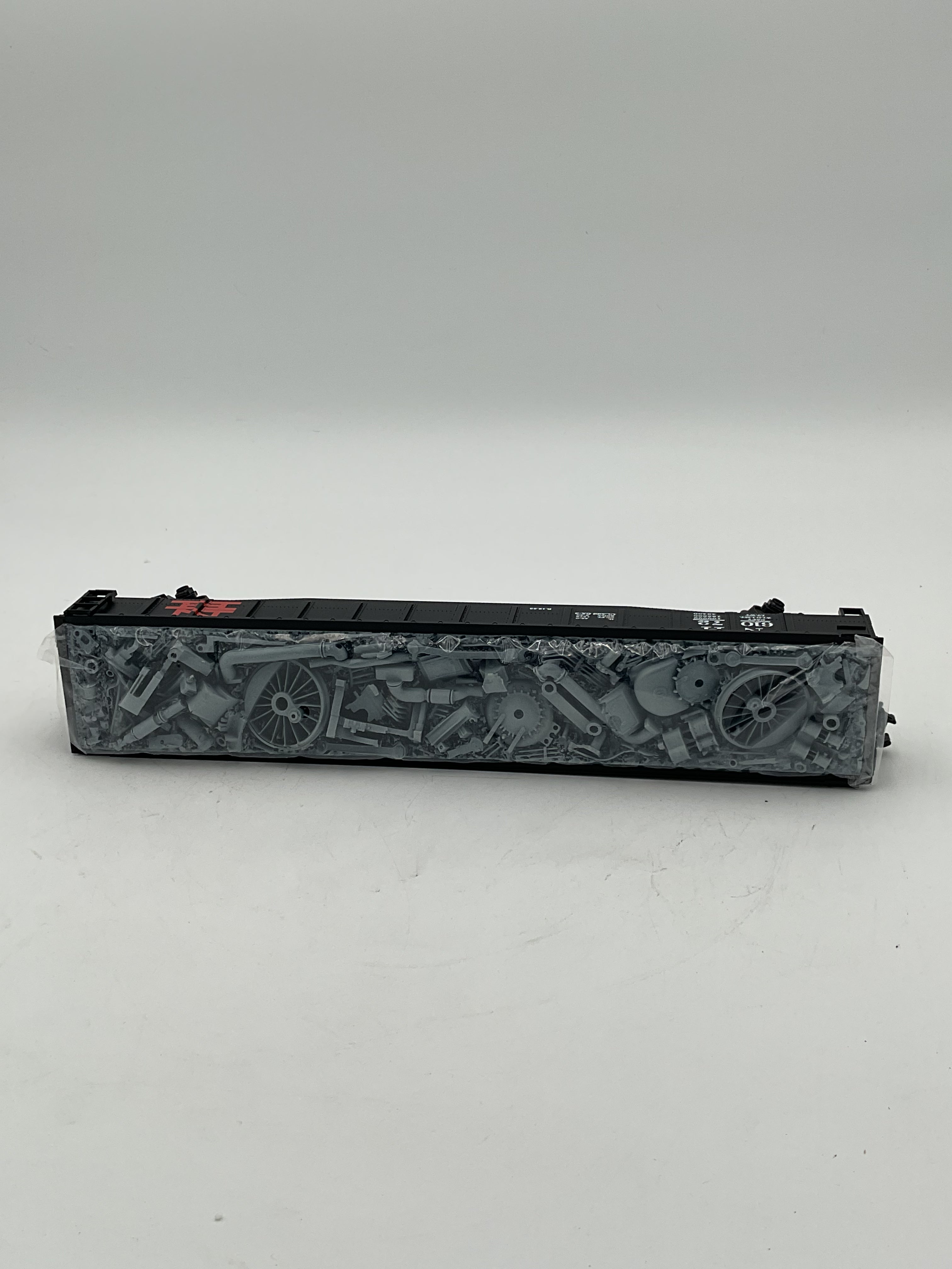 MTH 20-90020D New Haven Gondola w/ Junk Load