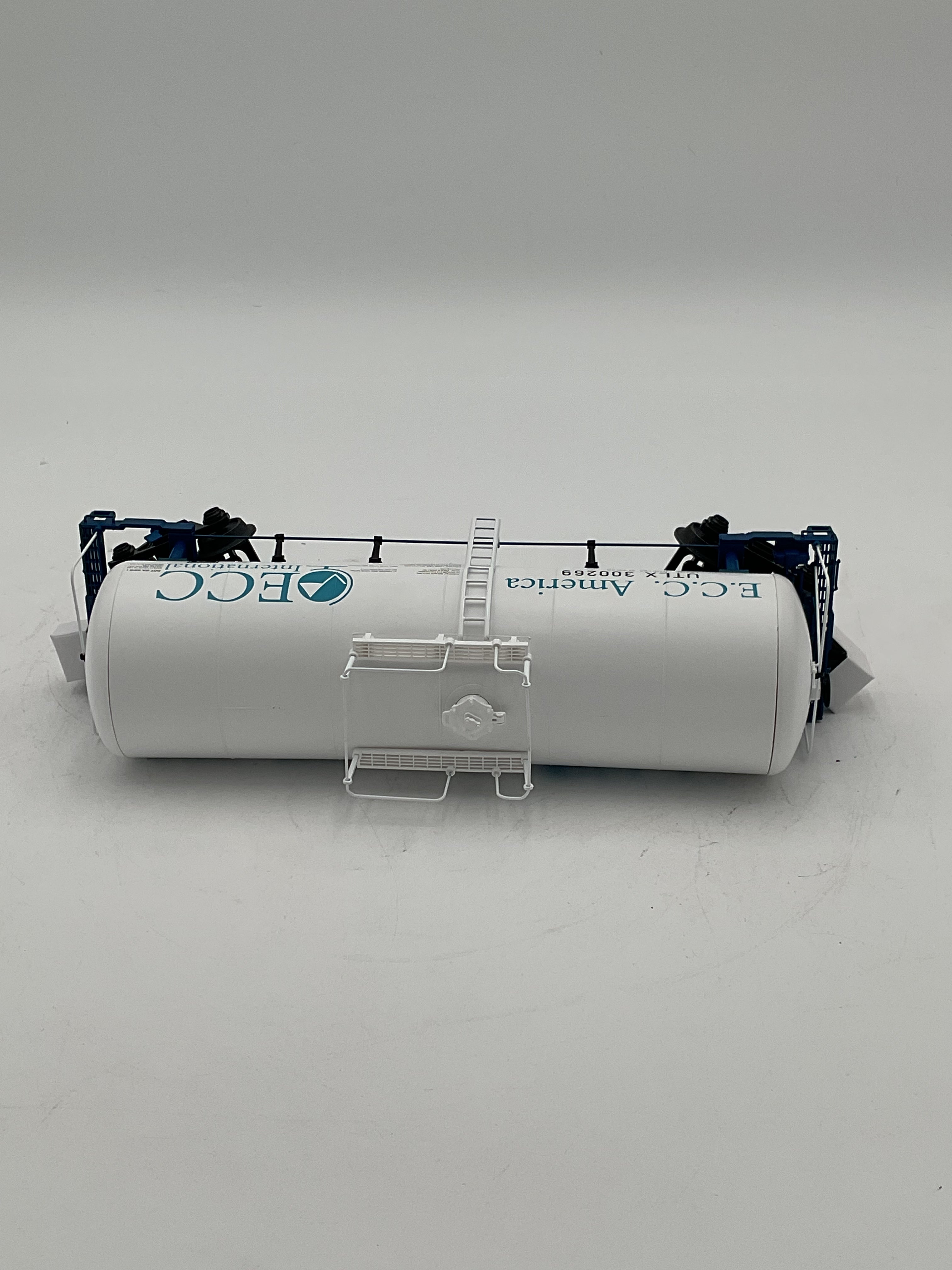 MTH 20-96294 ECC America (#300269) Funnel Flow Tank Car
