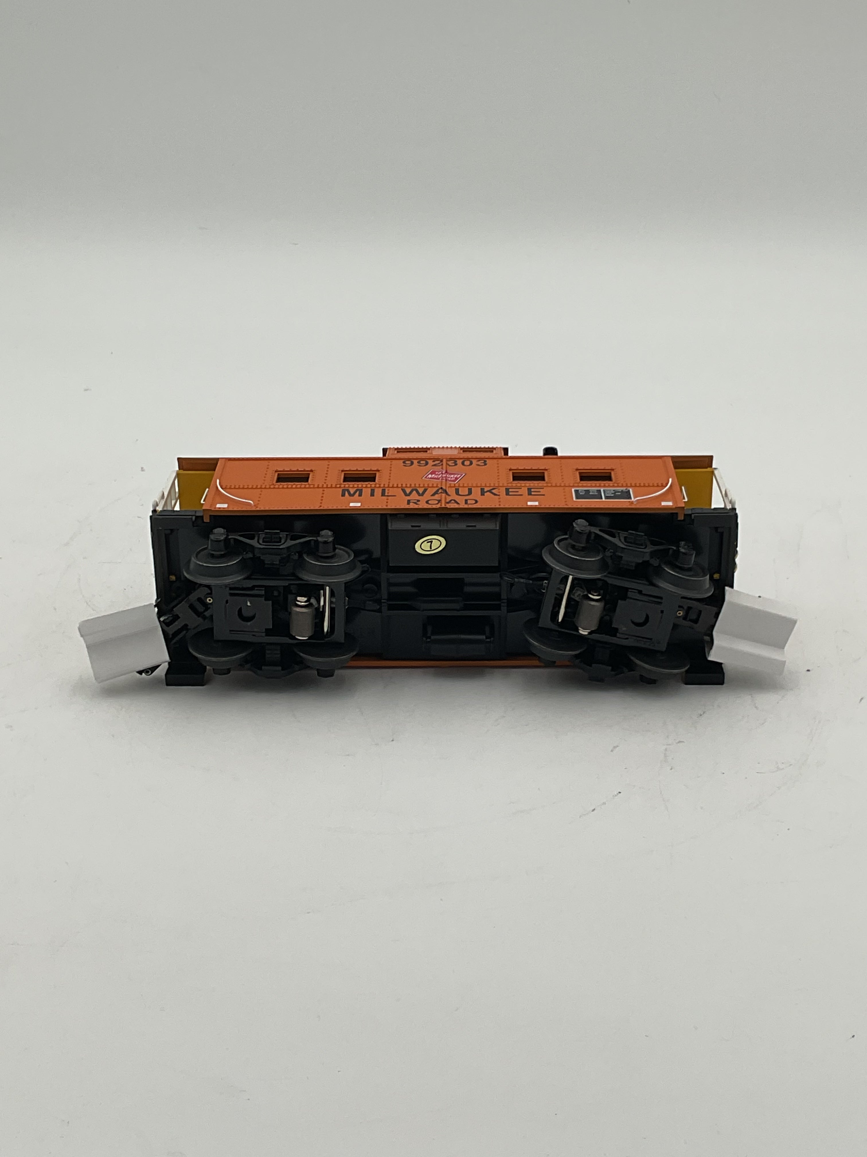 MTH 20-91717 Milwaukee Road (#992303) Steel Caboose - Center Cupola
