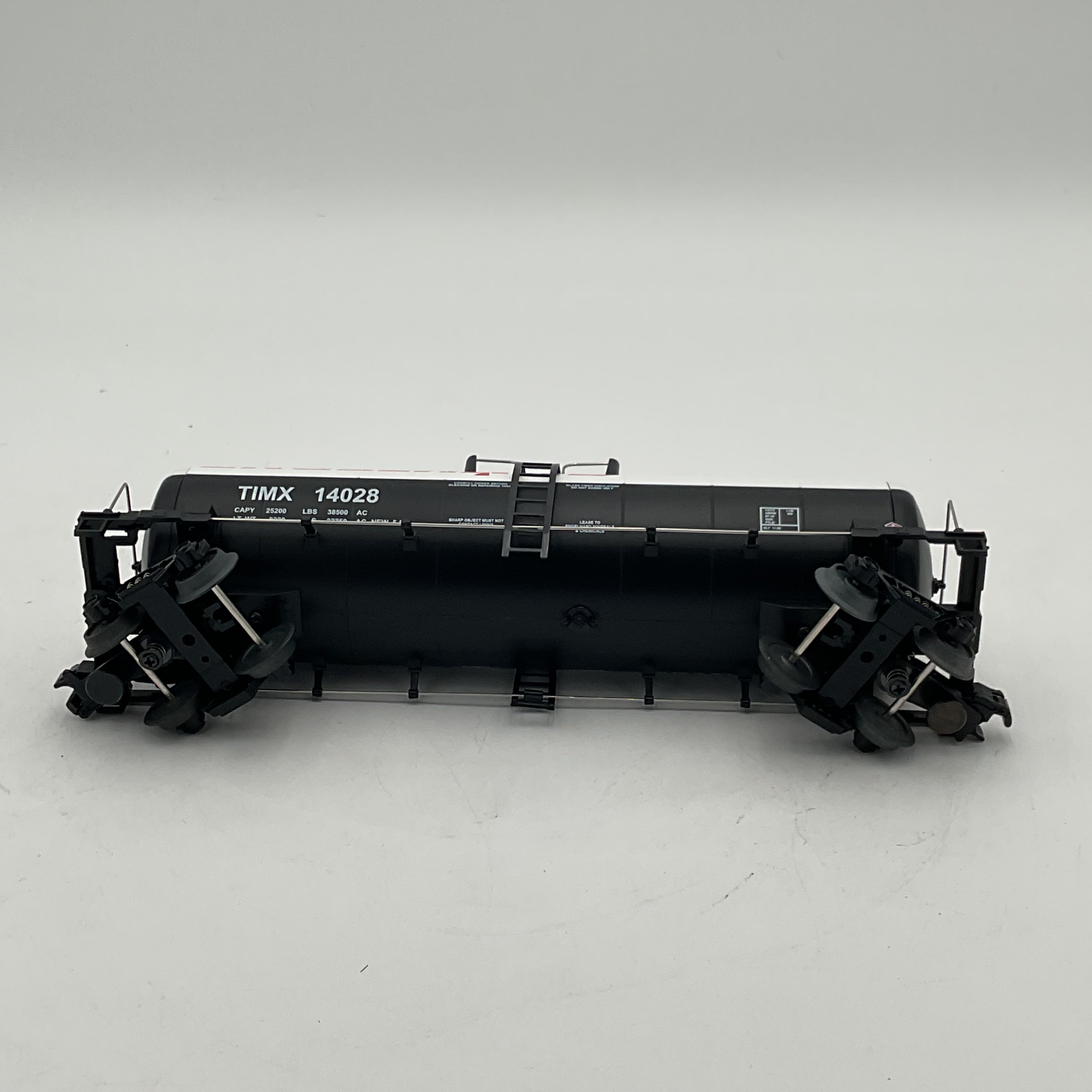 MTH 20-92013 Engelhard Chemical Tank Car