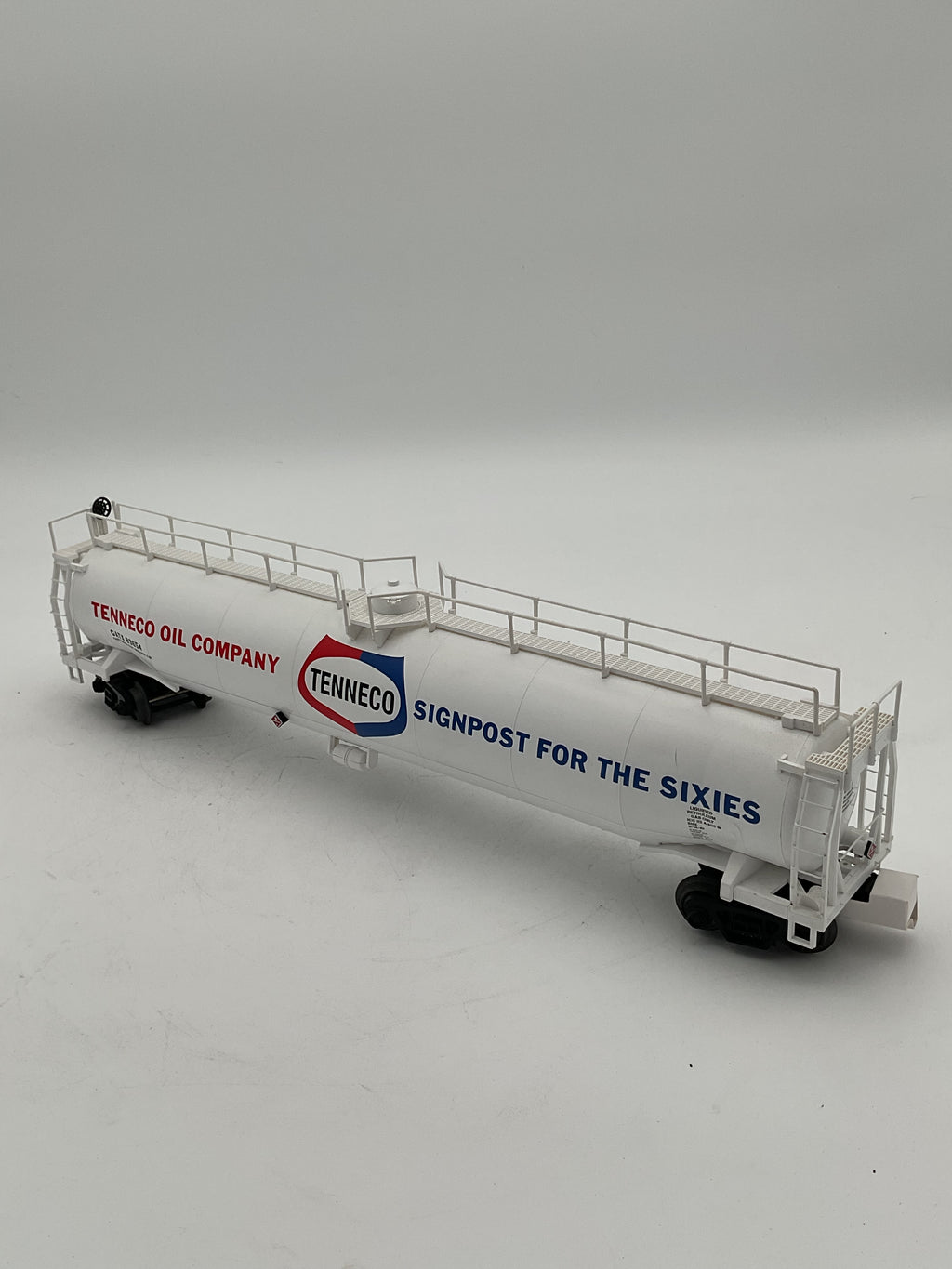 MTH 20-96225 Tenneco (#83654) 33K Gallon Tank Car