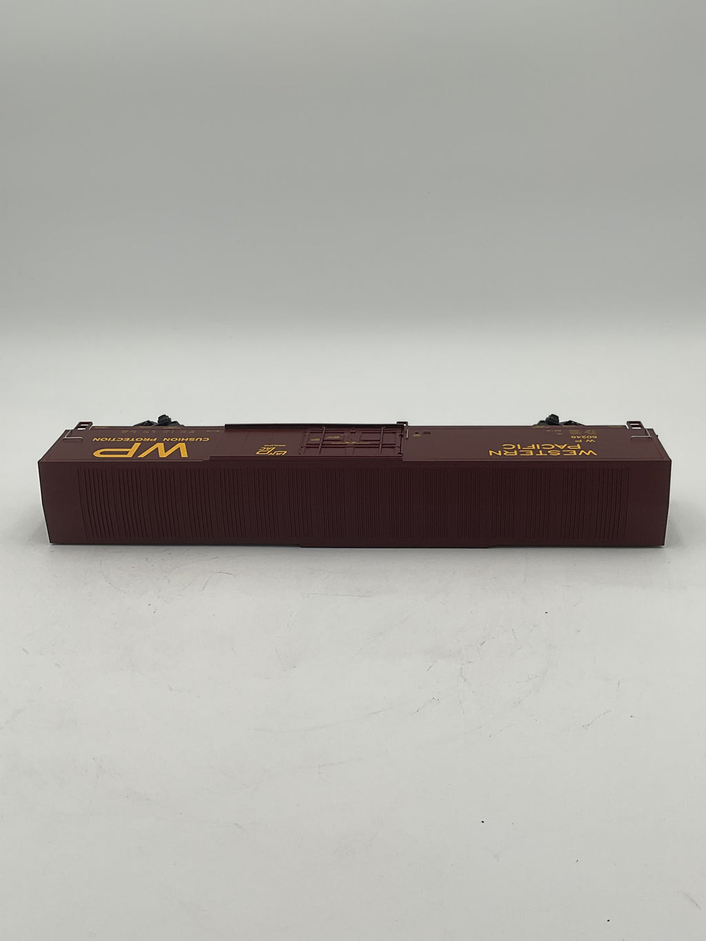 MTH 20-94020 Western Pacific 61’ Reefer Car