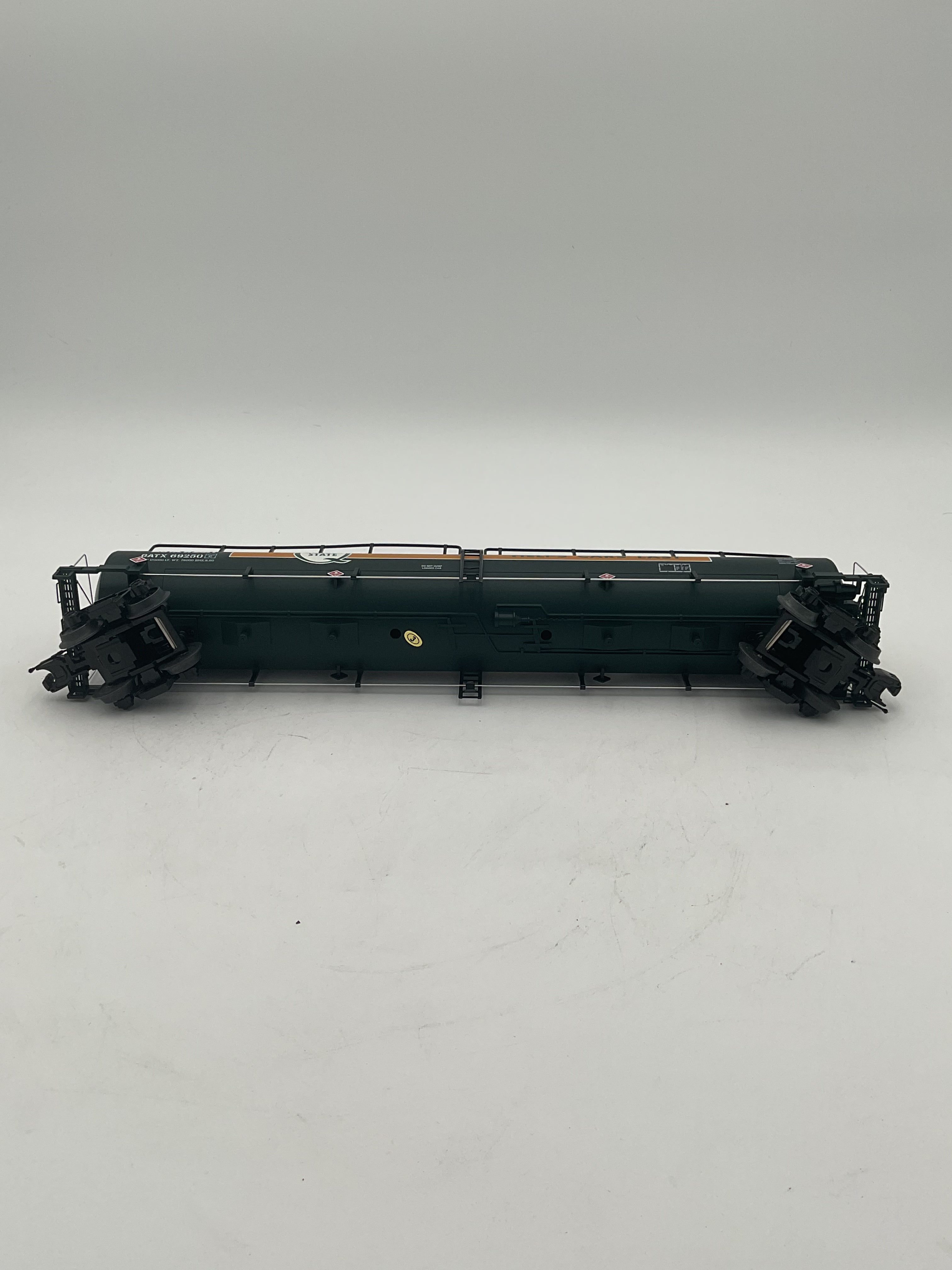 MTH 20-96732 Quaker State (#69250) 20K Gallon 4-Compartment Tank
