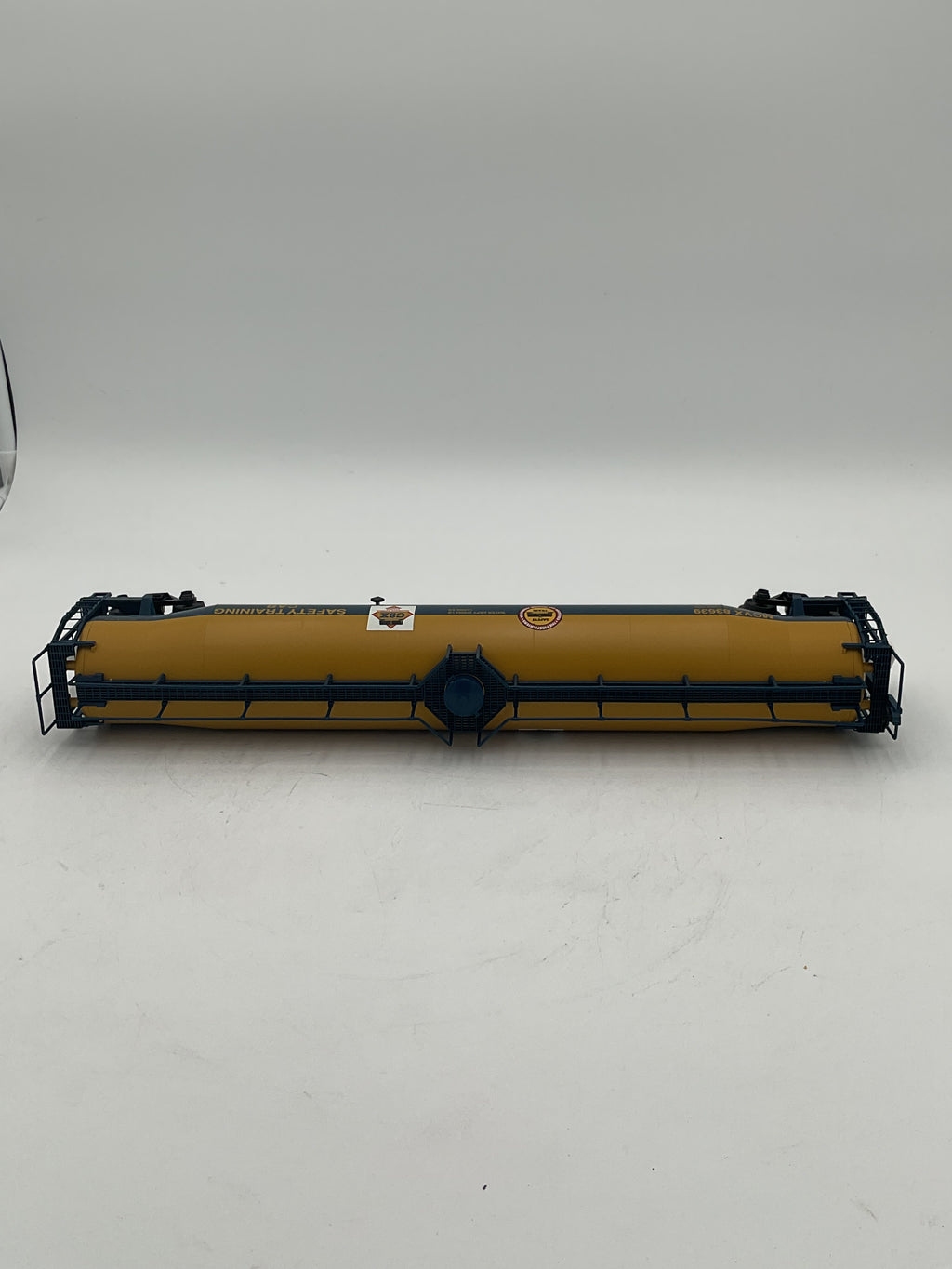 MTH 20-96260 CSX (#83639) 33K Gallon Tank Car