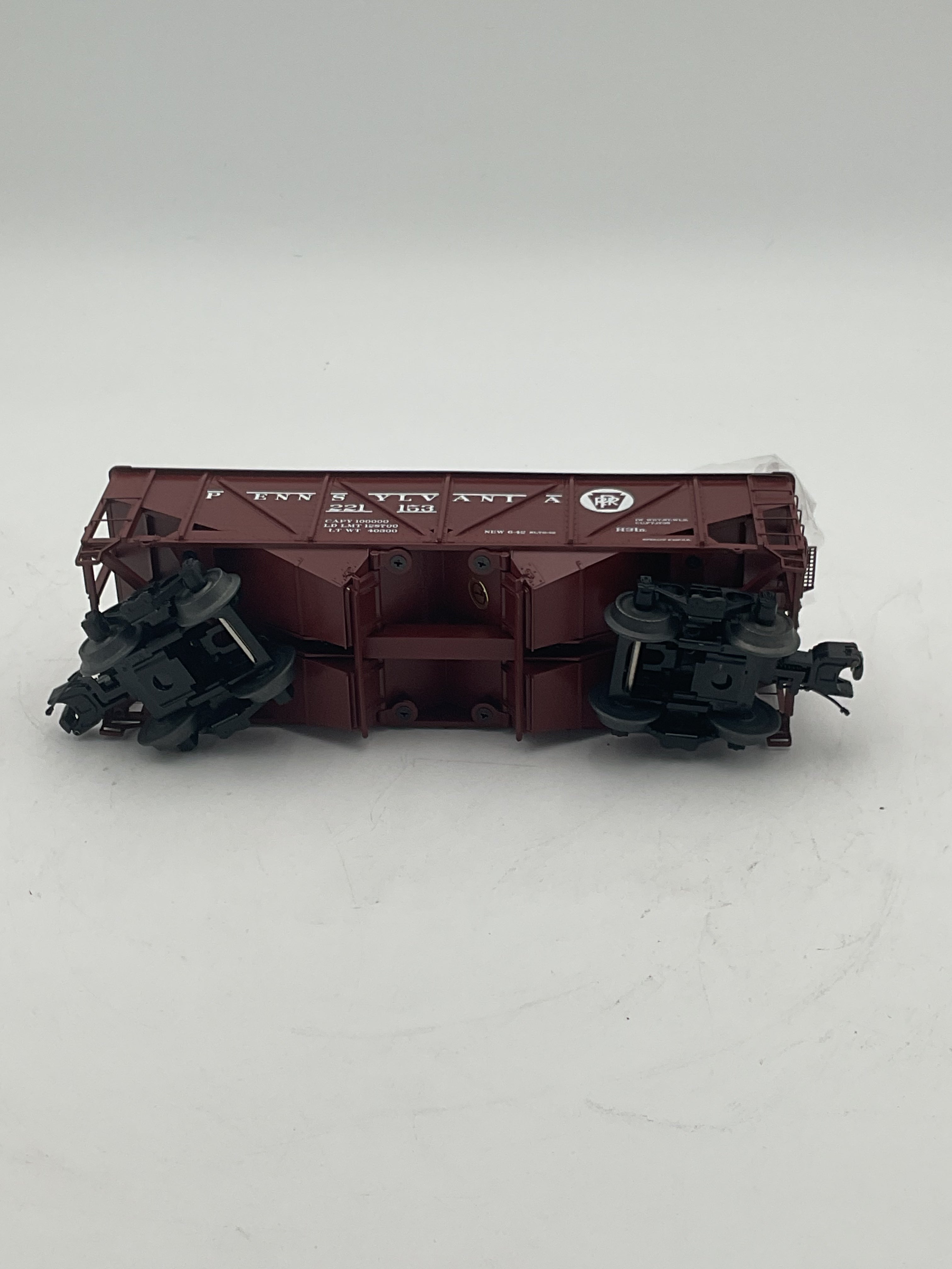 MTH 20-92345G Pennsylvania 34’ Composite Hopper Car w/ Coal Load