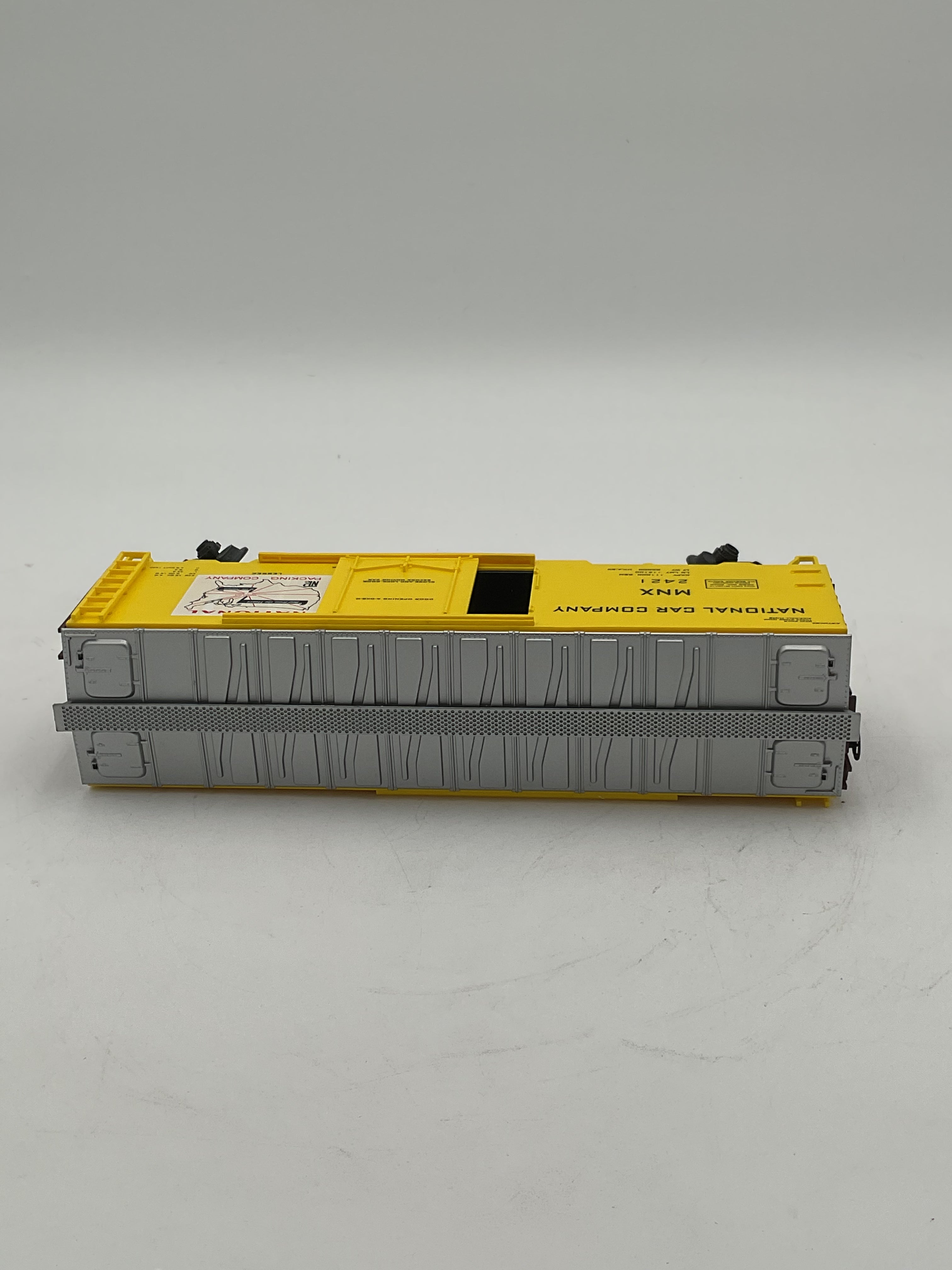 MTH MT-9402L National Car Company O Scale Refrigerator