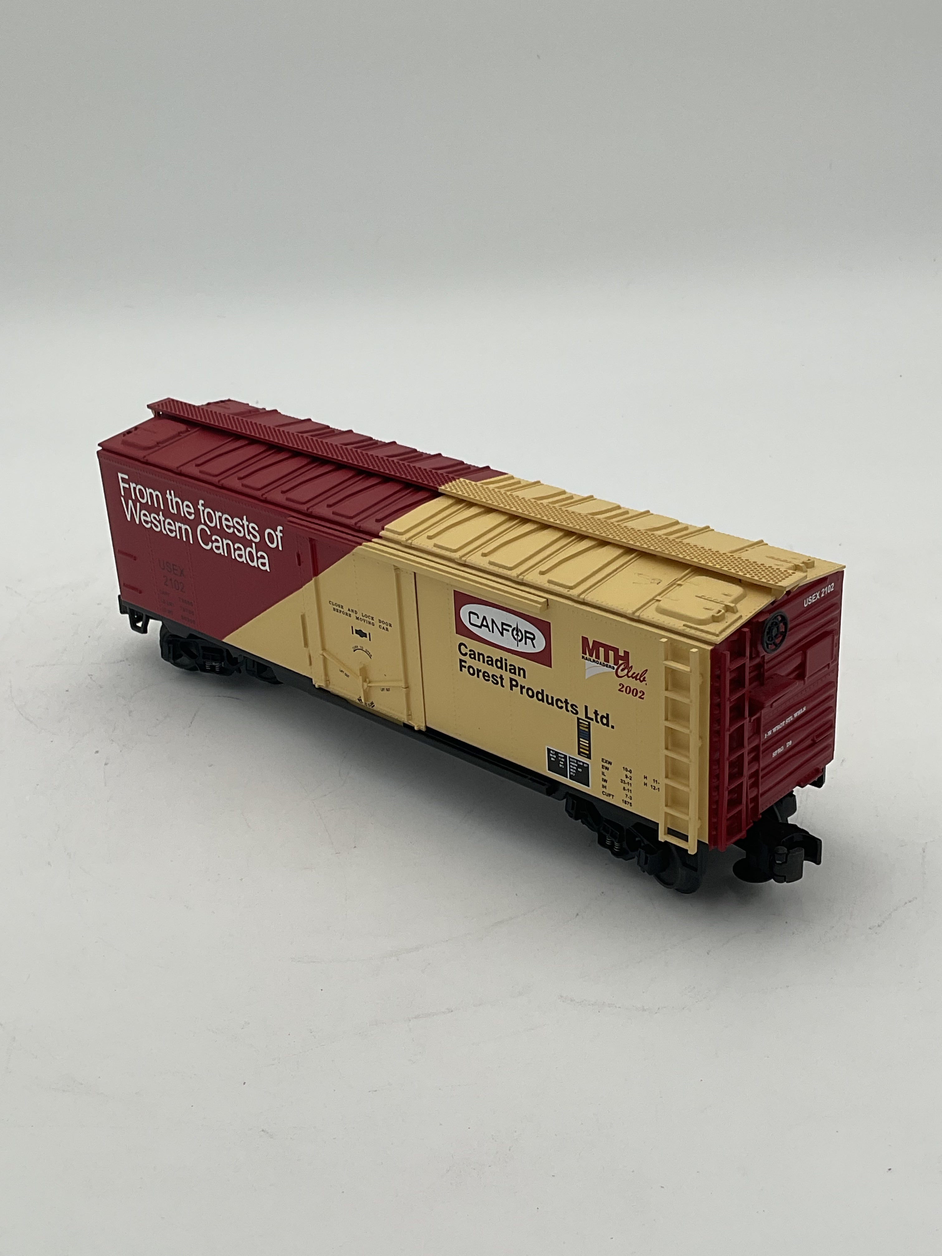 MTH 20-94028 MTHRRC- 2002 Canfor Reefer Car