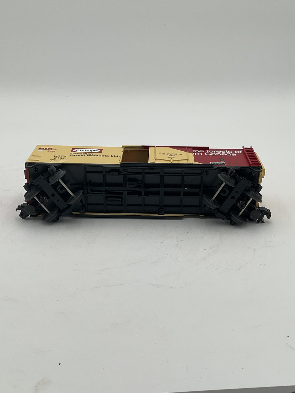 MTH 20-94028 MTHRRC- 2002 Canfor Reefer Car