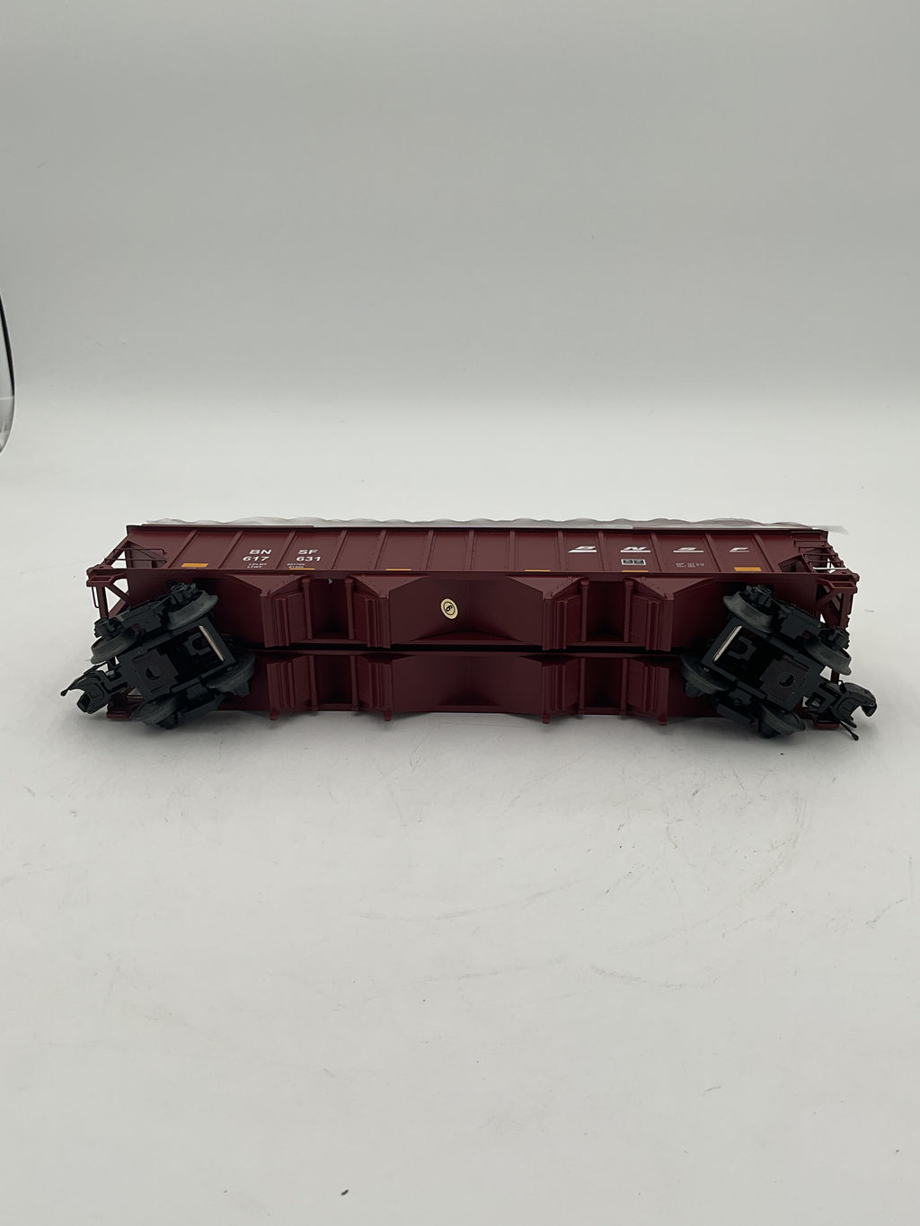 MTH 20-9085B BNSF 4-Bay Hopper Car w/ Coal Load