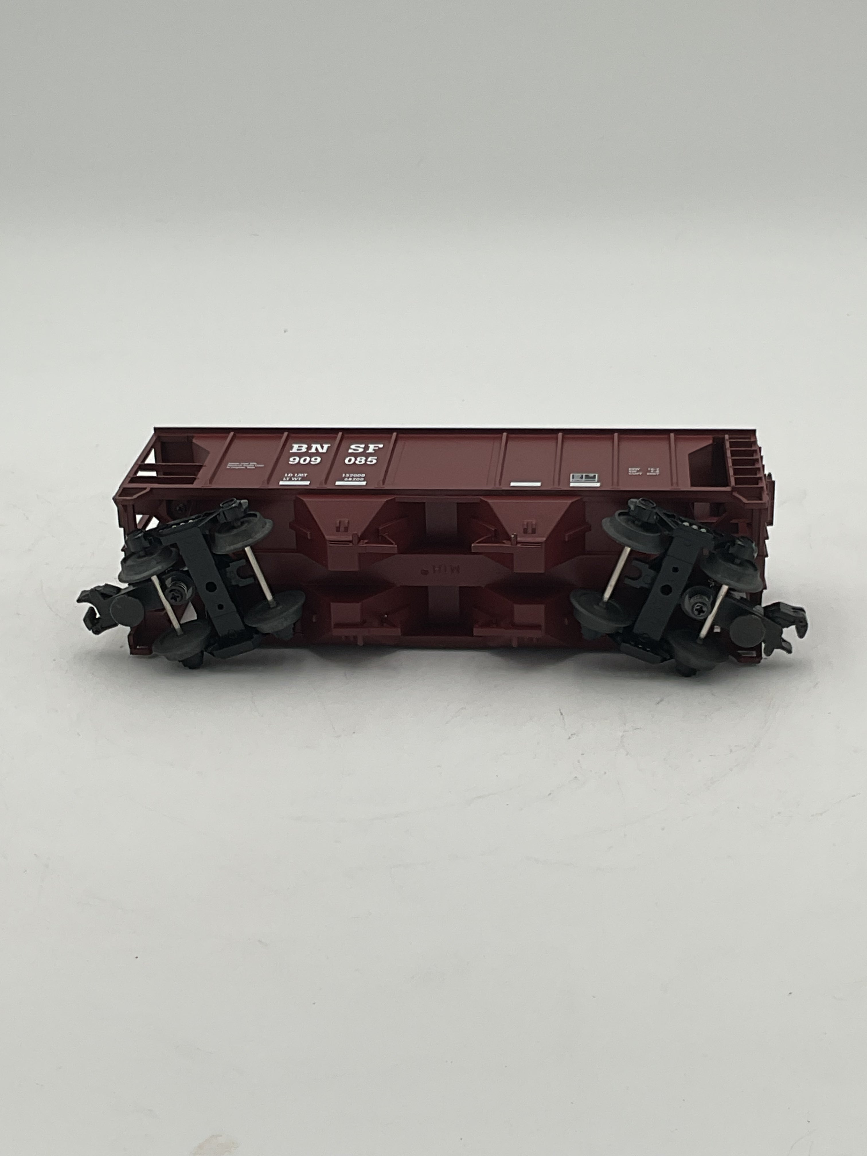MTH 20-90010E BNSF PS-2 Hopper