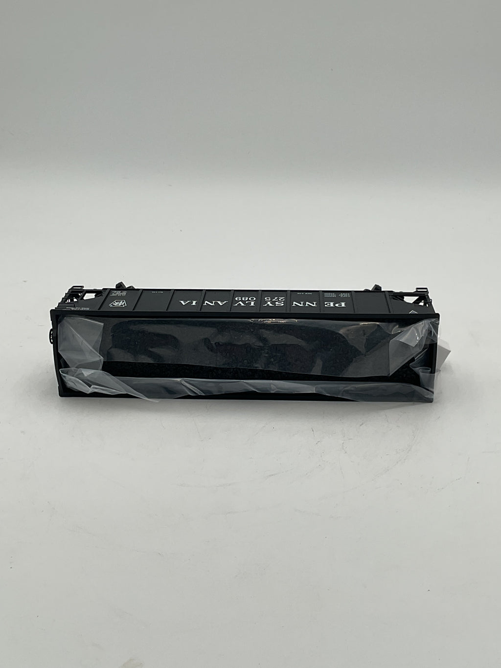 MTH 20-92363C Pennsylvania 70-ton 3-Bay Hopper Car w/ Coal Load