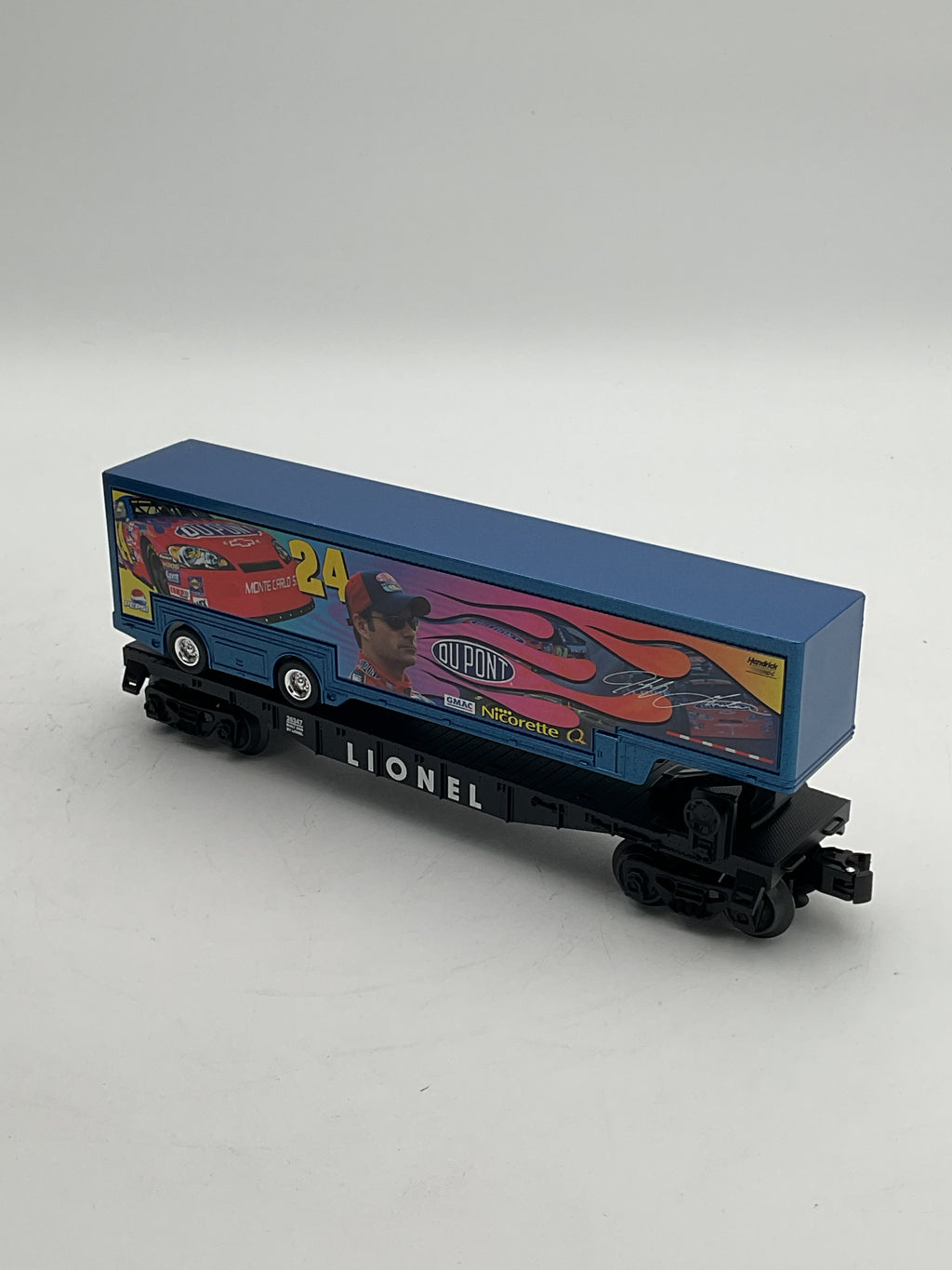 Lionel O 26347 Jeff Gordon Flatcar with Trailer
