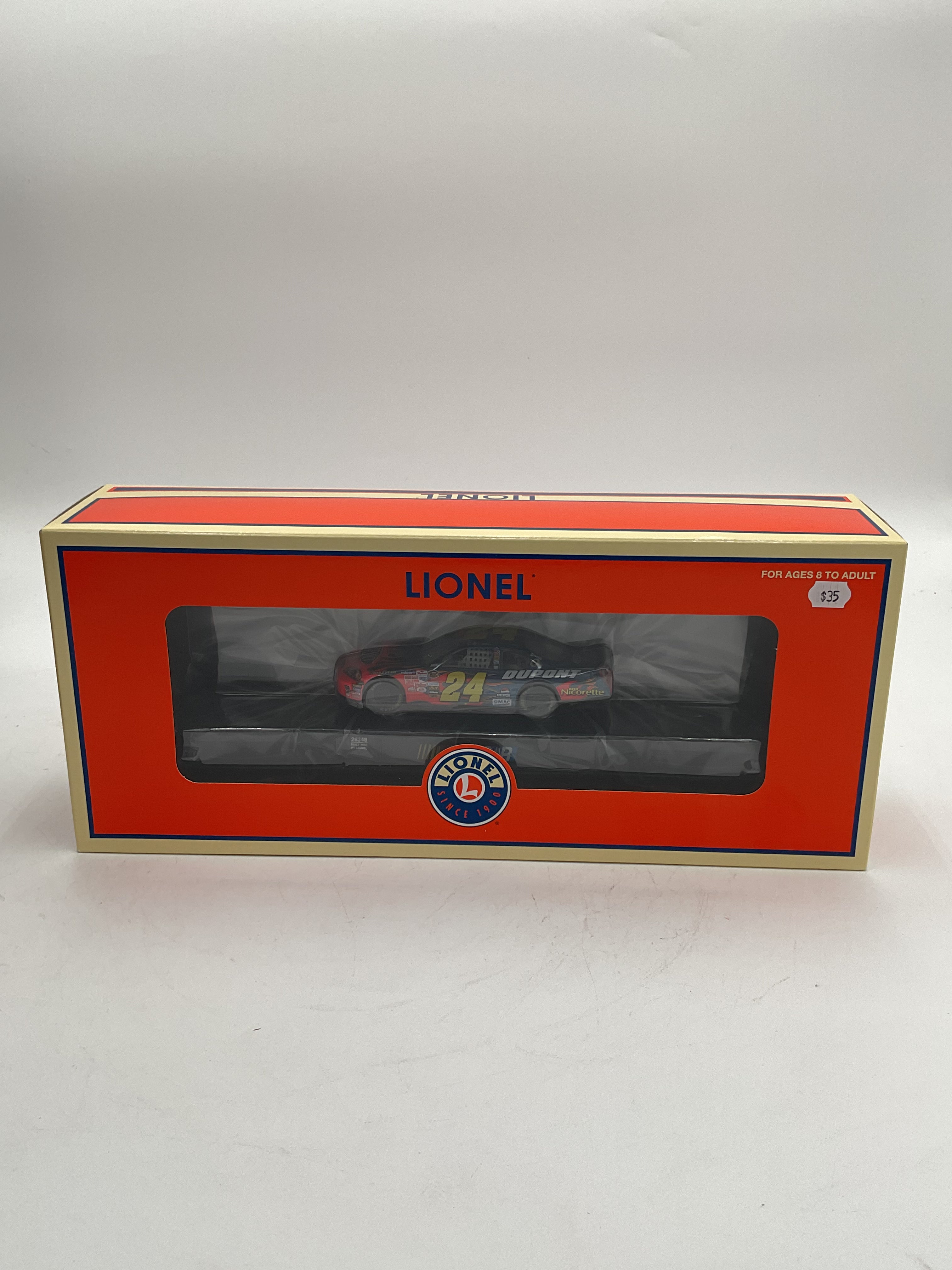Lionel O 26348 Jeff Gordon Flatcar with Stock Car
