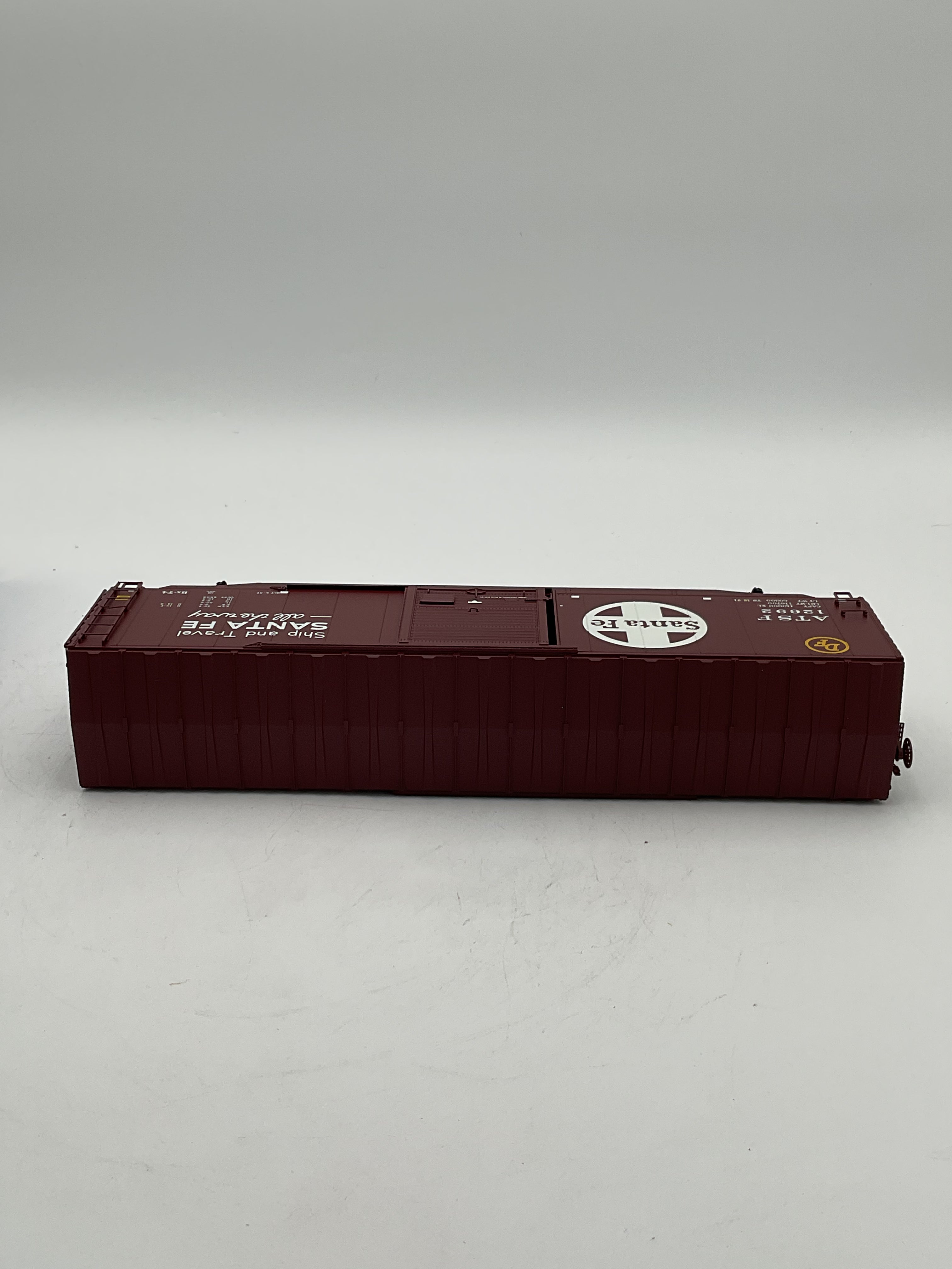 Atlas O  3005706-2 Santa Fe 50’ PS-1 Single Door Box Car (modernized)