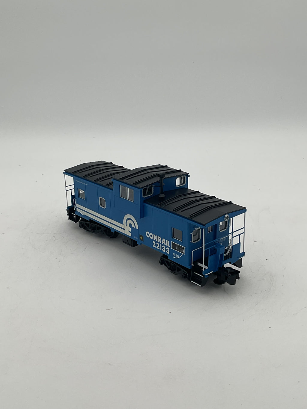 Atlas 6608-2 Extended Vision Caboose Item - Conrail #22133 (3-Rail)