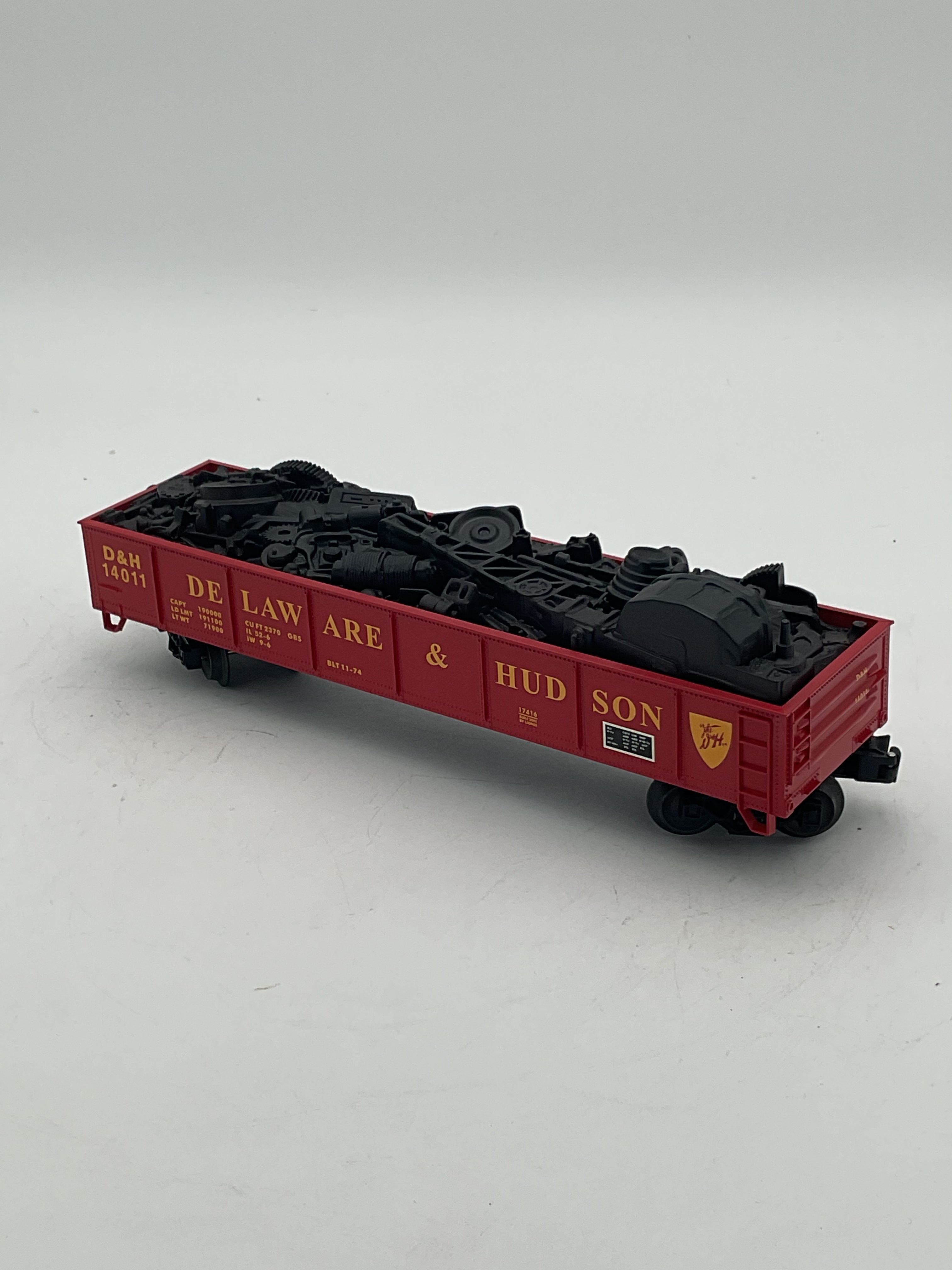Lionel O 17416 Gondola STD ‘O’ W/Scrap Load