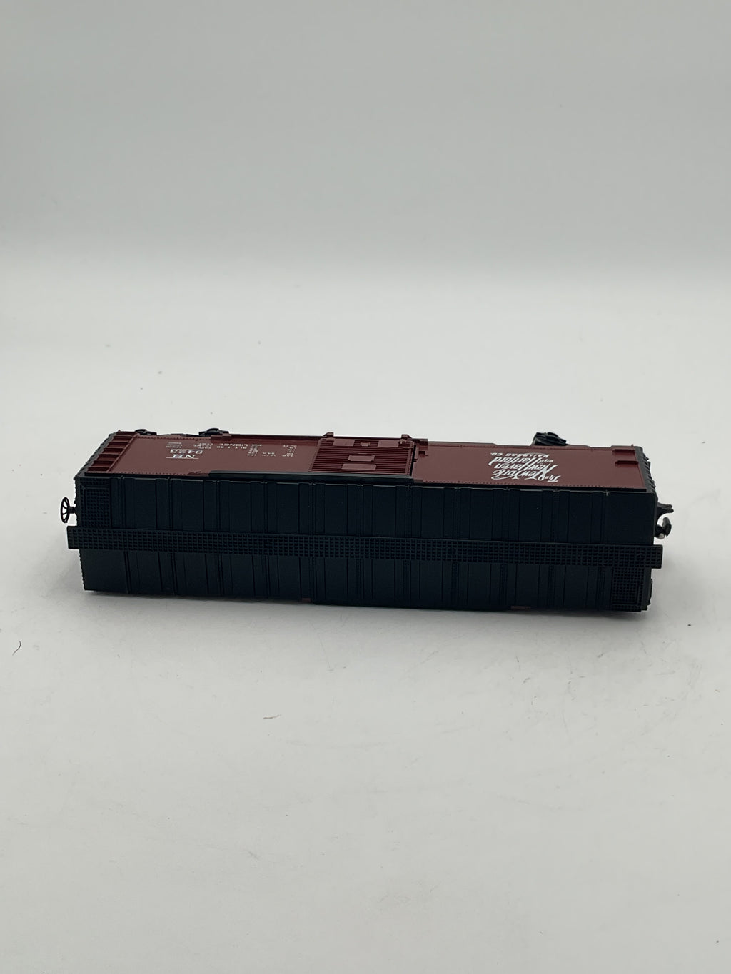Lionel O 9423 NY, NH, &H Box Car