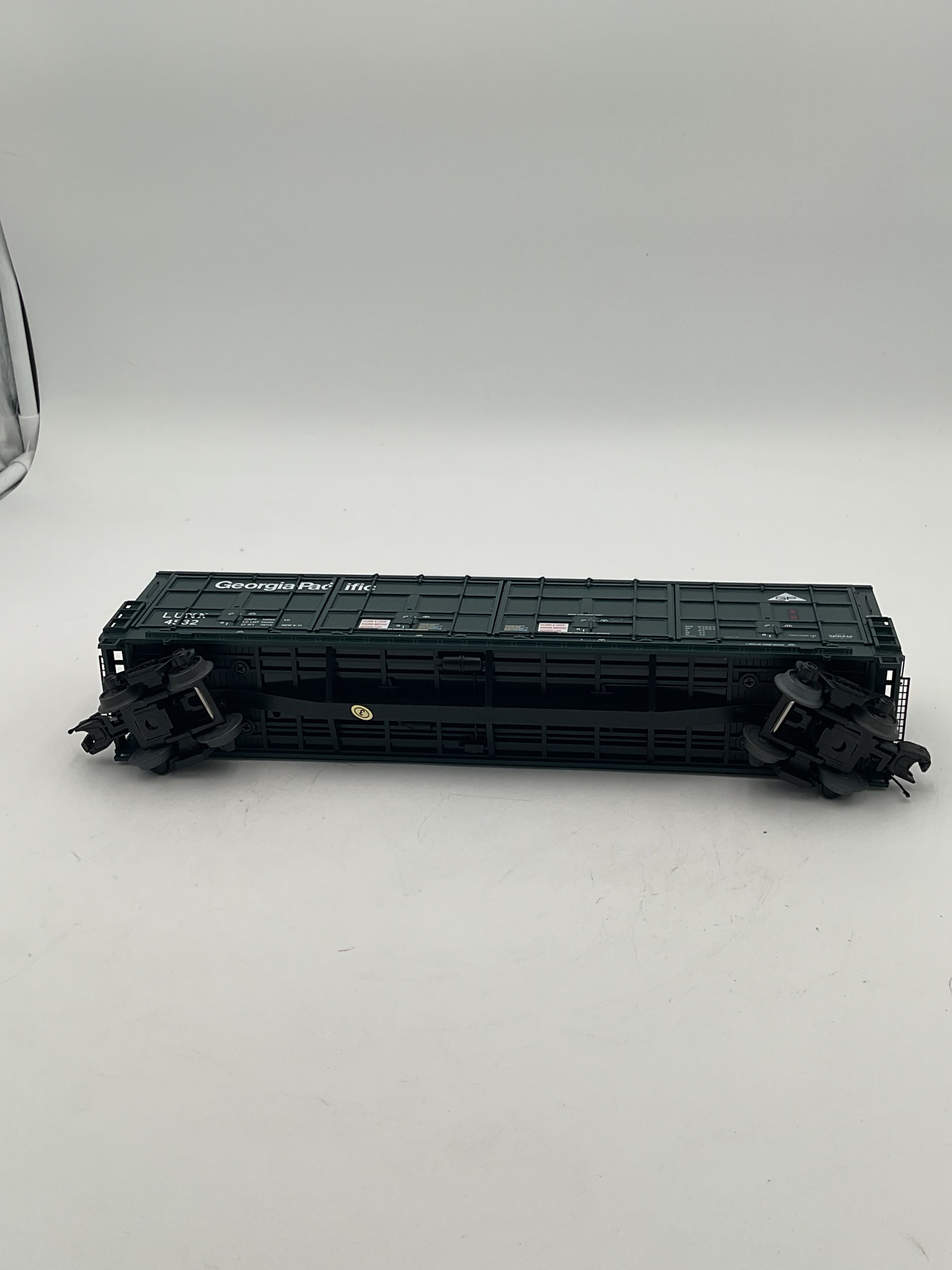 Atlas O 3001795-2 Premier 55’ All Door Boxcar Georgia Pacific #4532 [3-Rail]