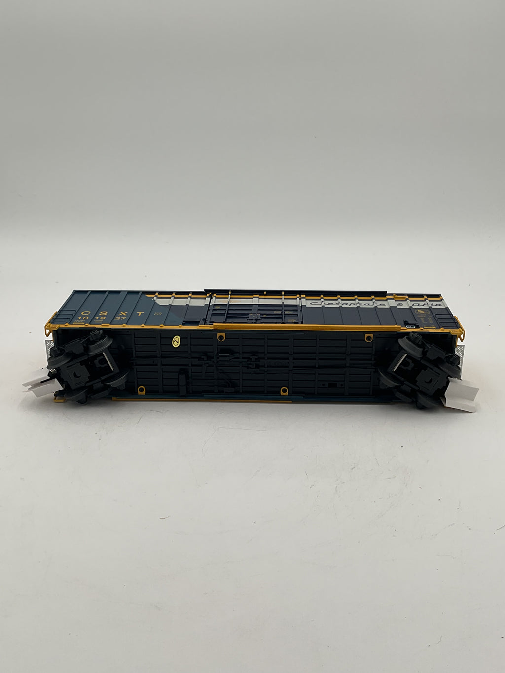 Atlas O 3001642 Premier 50’ Gunderson Boxcar CSX C&O Heritage #101827 [3-Rail]