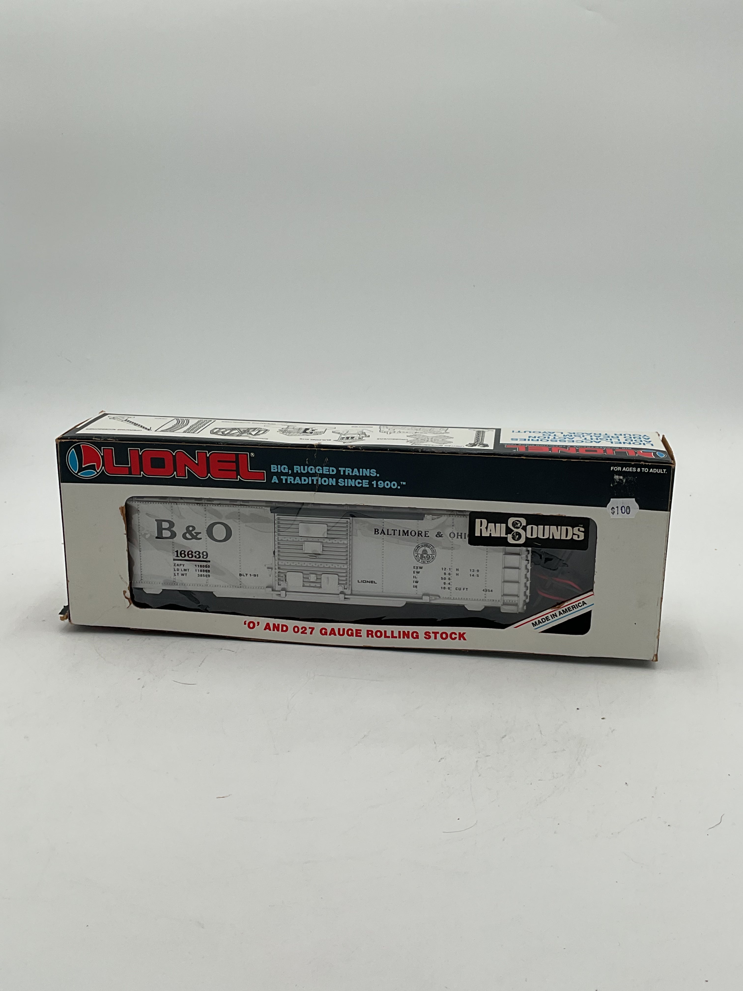 Lionel O 16639 Baltimore & Ohio Boxcar with Steam Railsounds