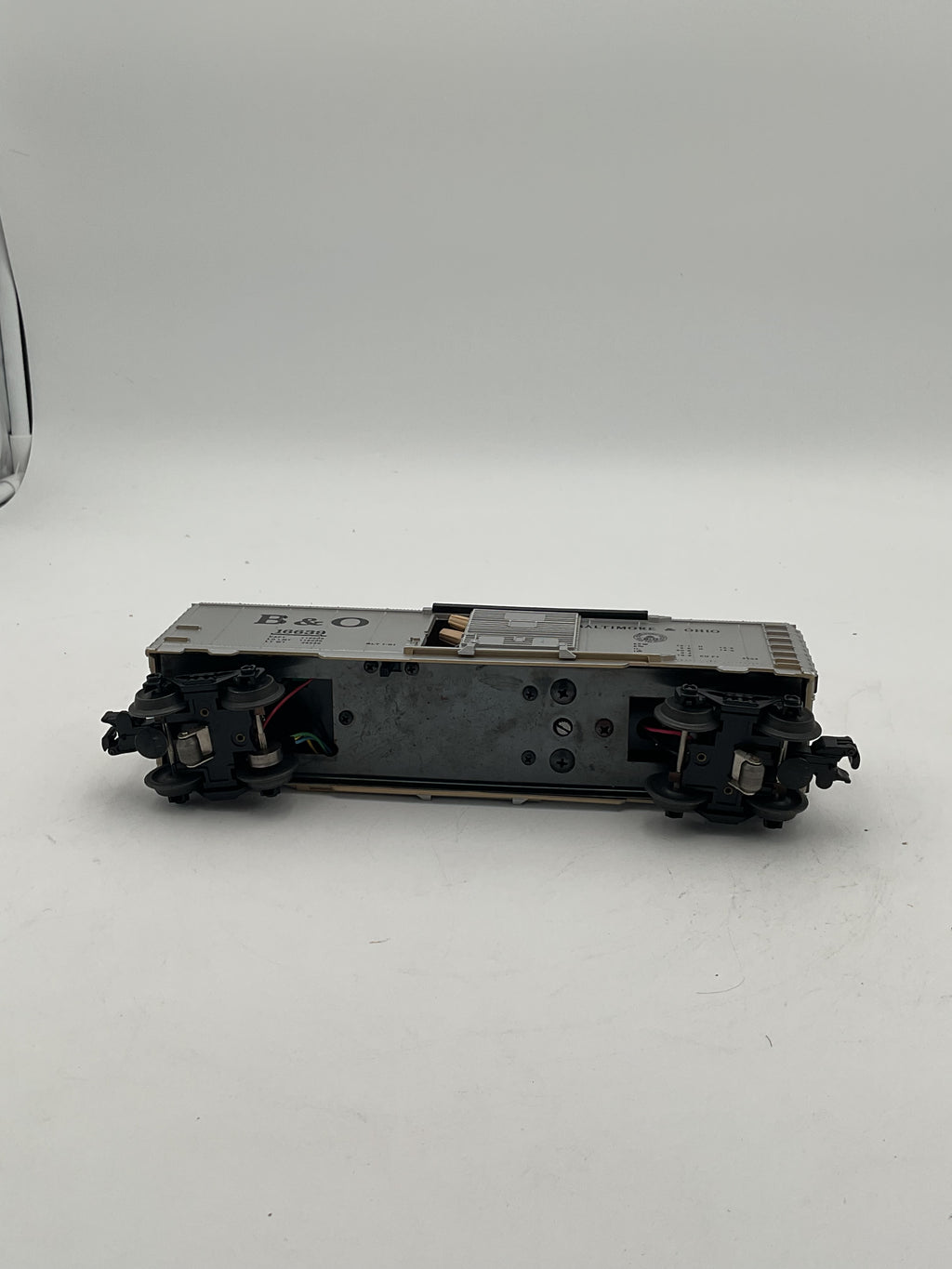 Lionel O 16639 Baltimore & Ohio Boxcar with Steam Railsounds