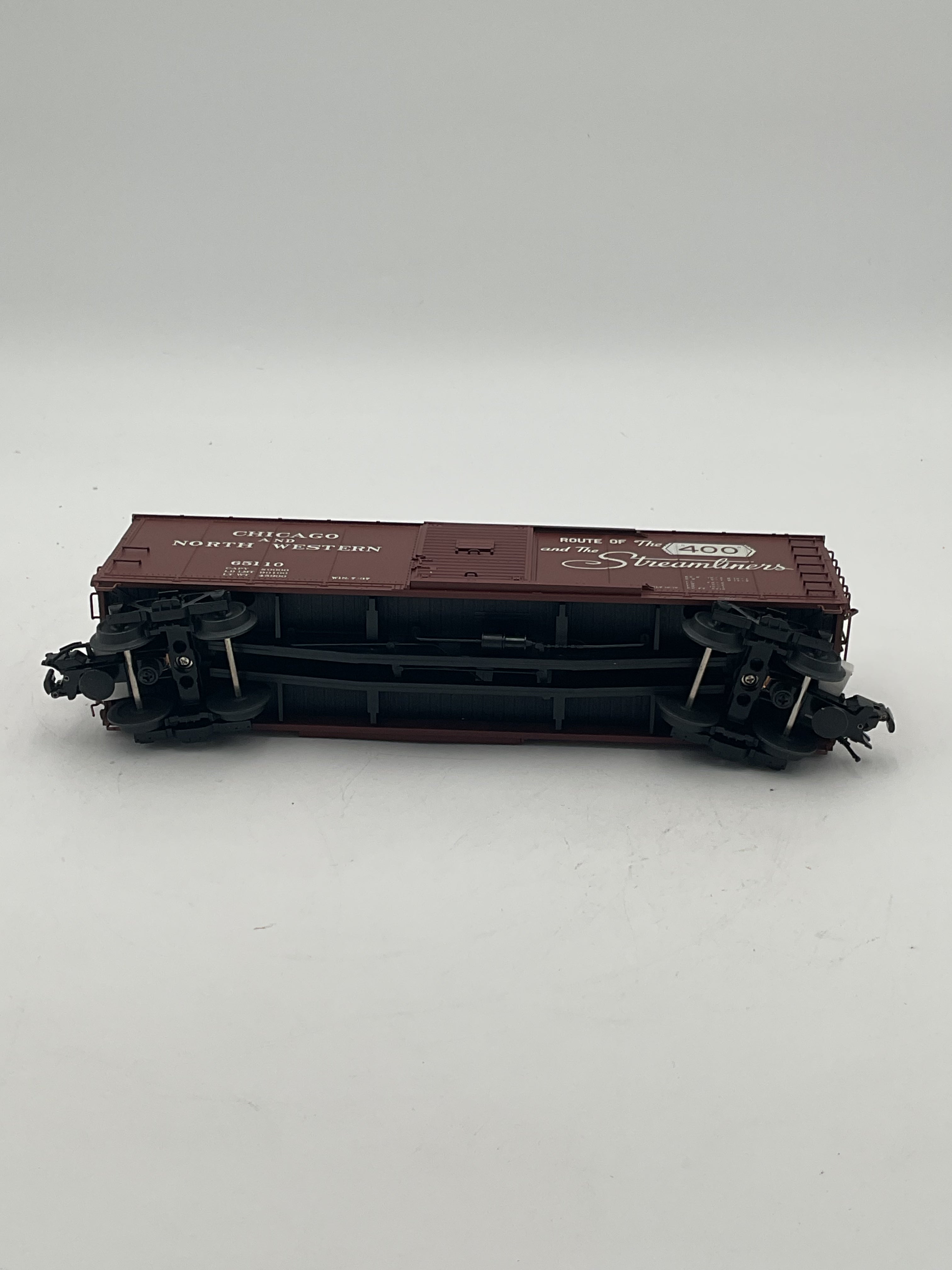 Atlas O 6498–1 40’ Steel Built Box Car Chicago & Northern Western #65110 (3 Rail)