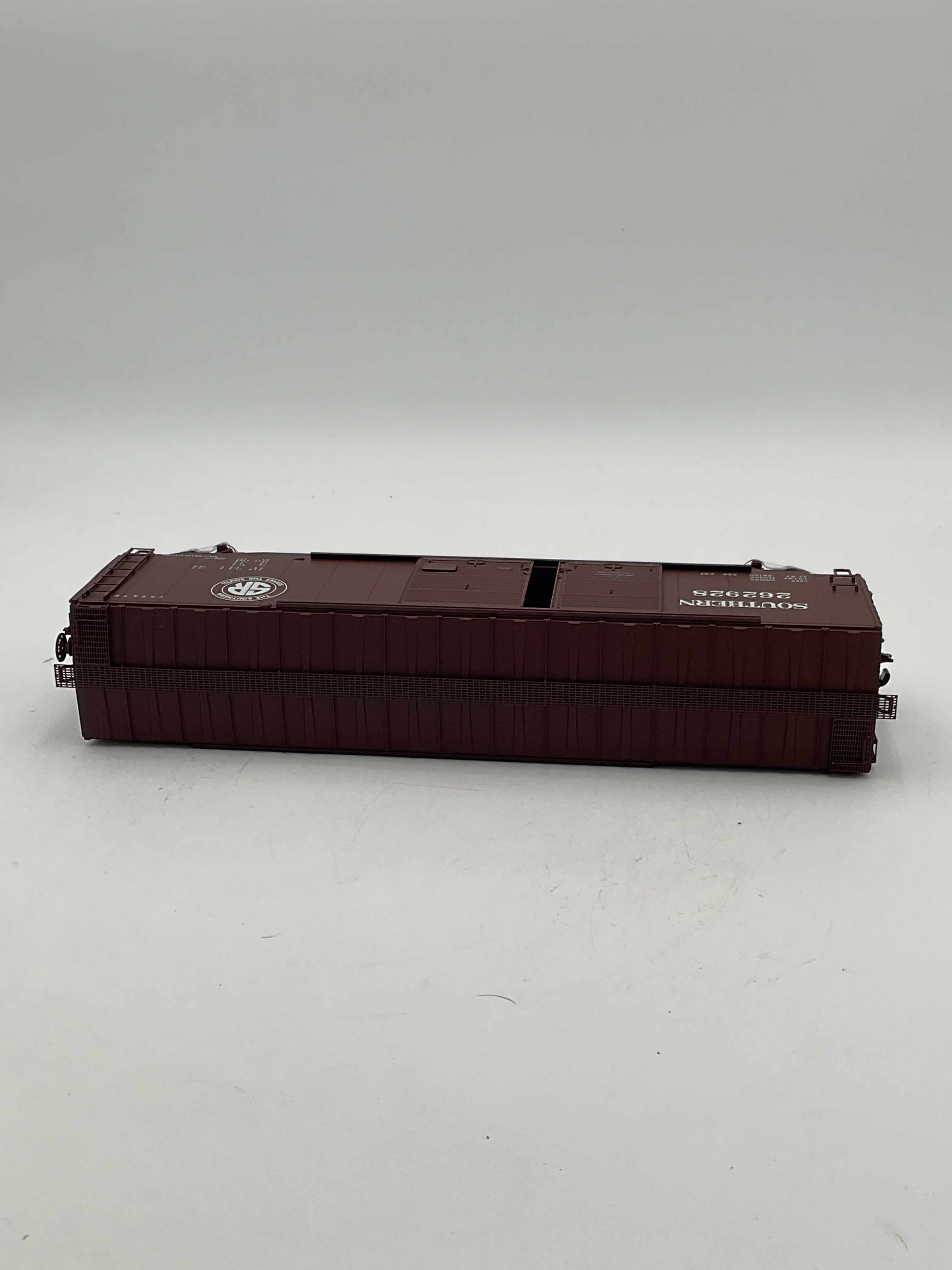 Atlas O 8414-2 O 50’ Double Door Box Car Southern #262928 [3-Rail]
