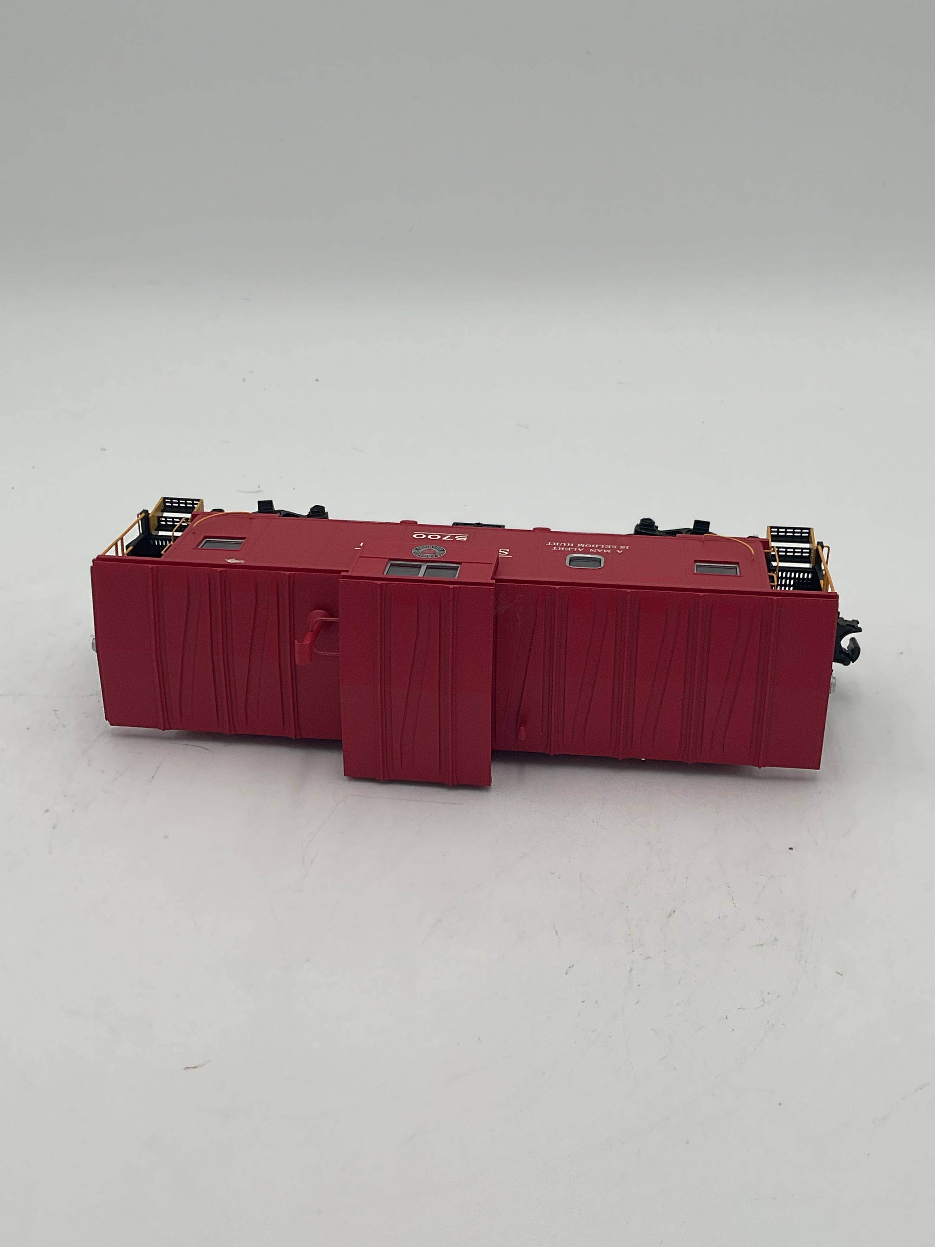 Atlas 6610-1 Extended Caboose 6610-1 Seaboard #5700 (3- Rail)