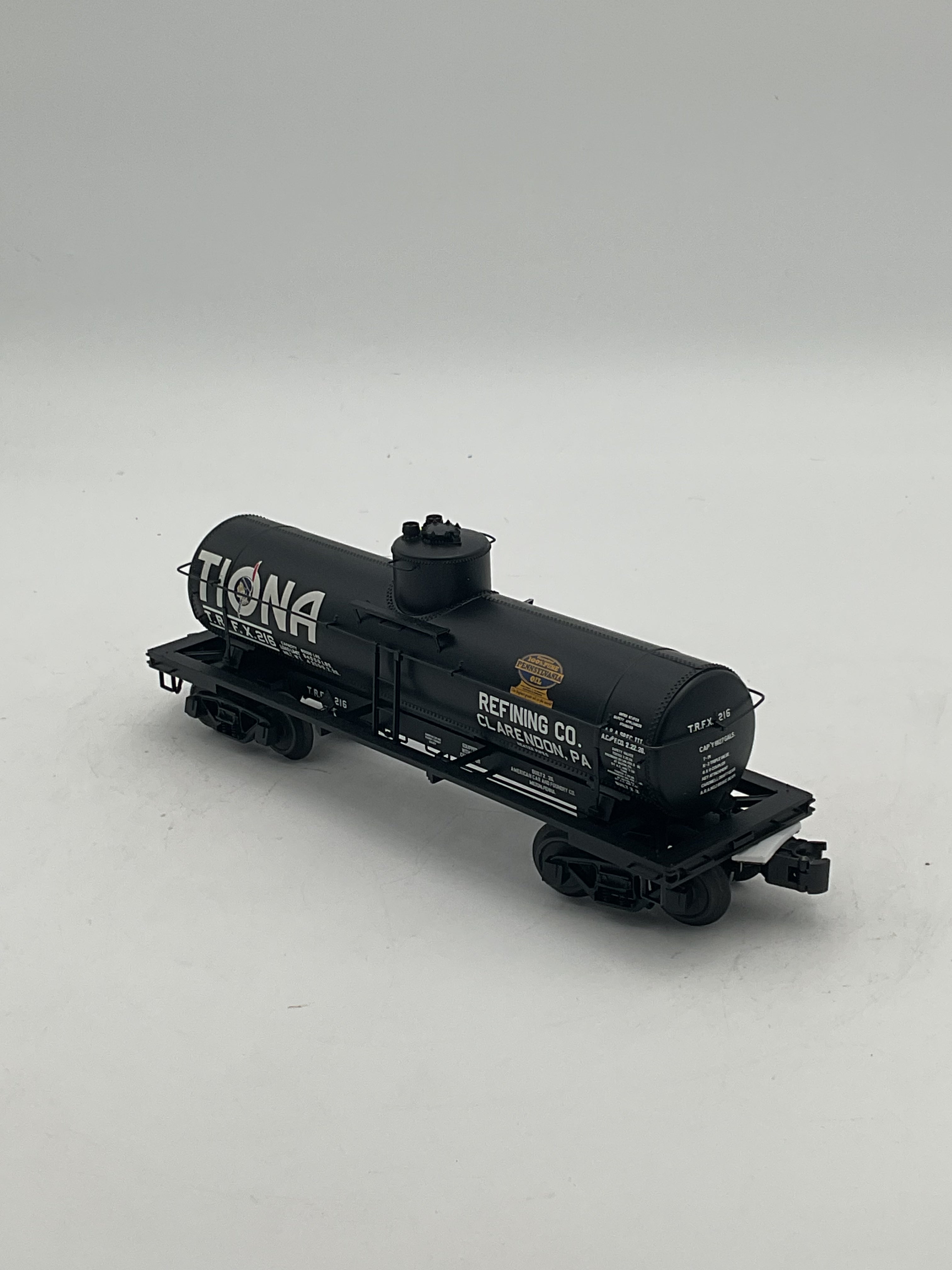 Atlas O 3003828-1 8000 Gallon Tank Car Road #216 [3 Rail] Tiona Refining Co.