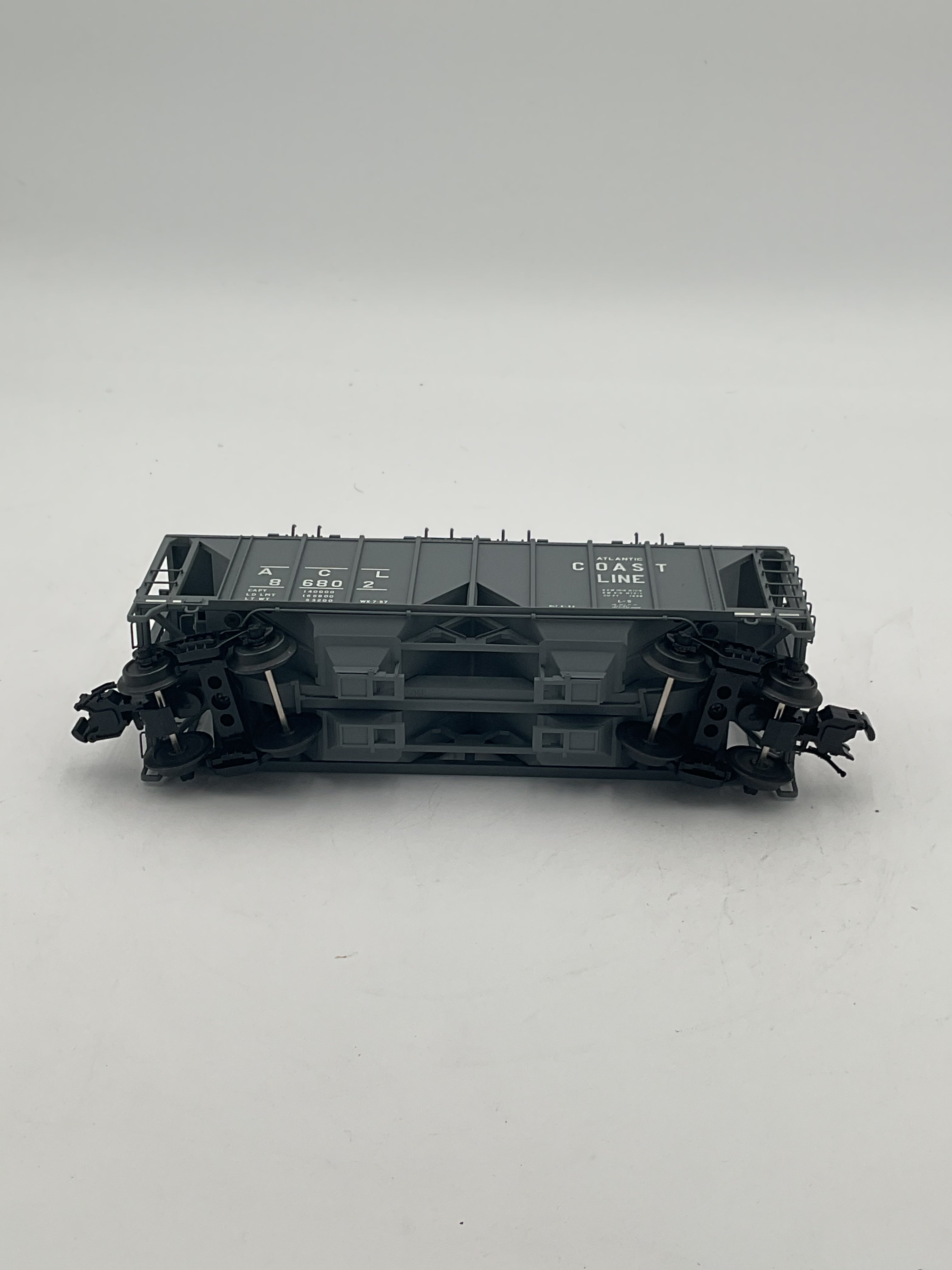 Atlas O 3005107-1 Atlantic Coast Line 70-Ton Covered Hopper Road #86802 [3 Rail]