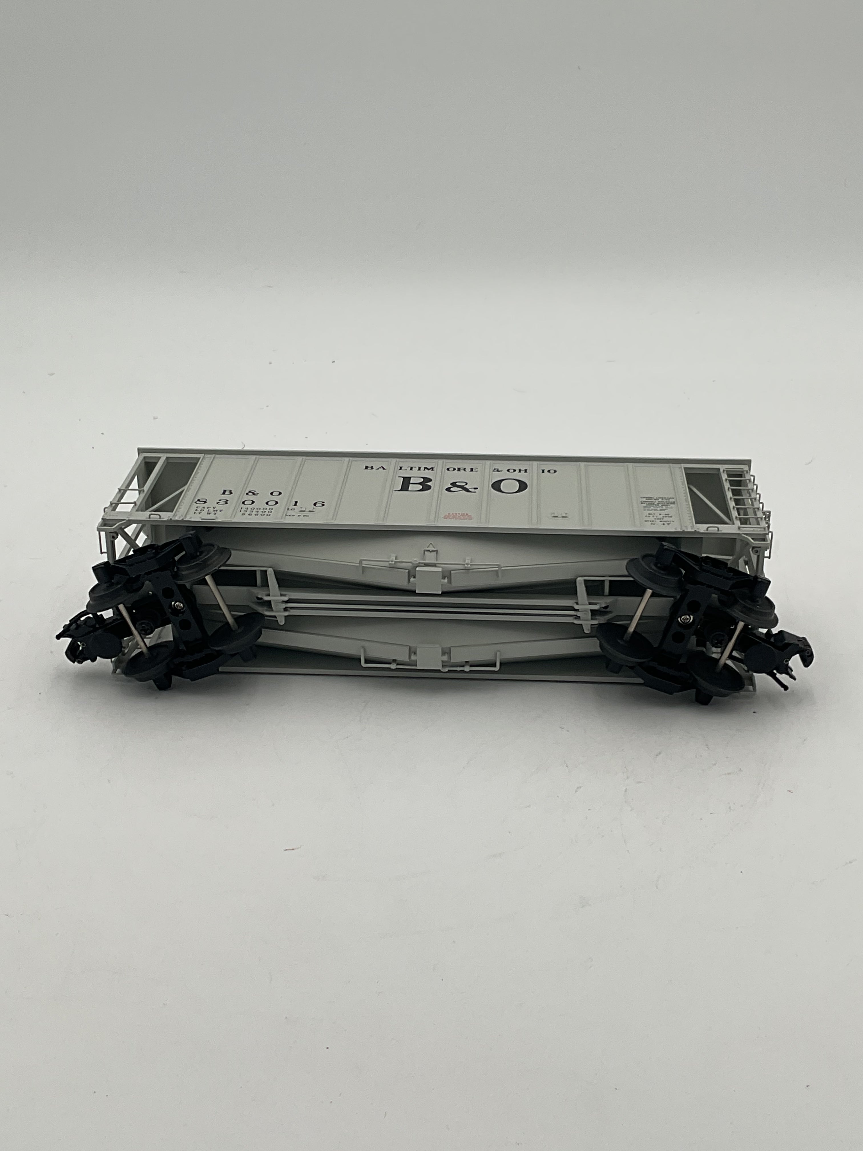 Atlas O 3001050-2 40’ Airslide Hopper Baltimore & Ohio #830016 [3 Rail]