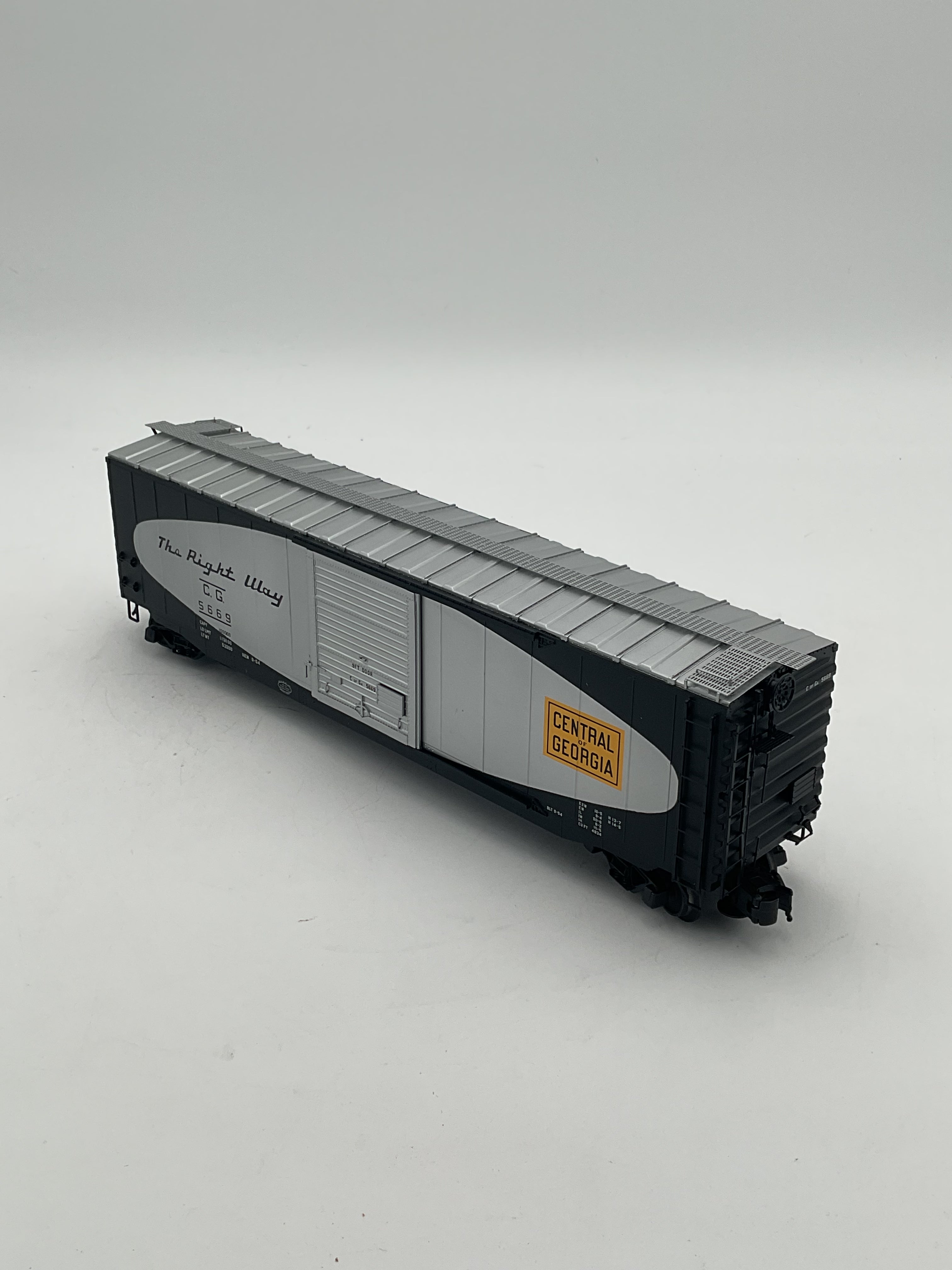 Atlas O 6572-2 50’ PS-1 Box Car Central of Georgia #5669 (3 Rail)