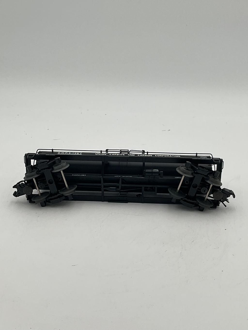 Atlas O 8204-2 11,000 Gallon Tank Car Pyrofax #1367 (3 Rail)