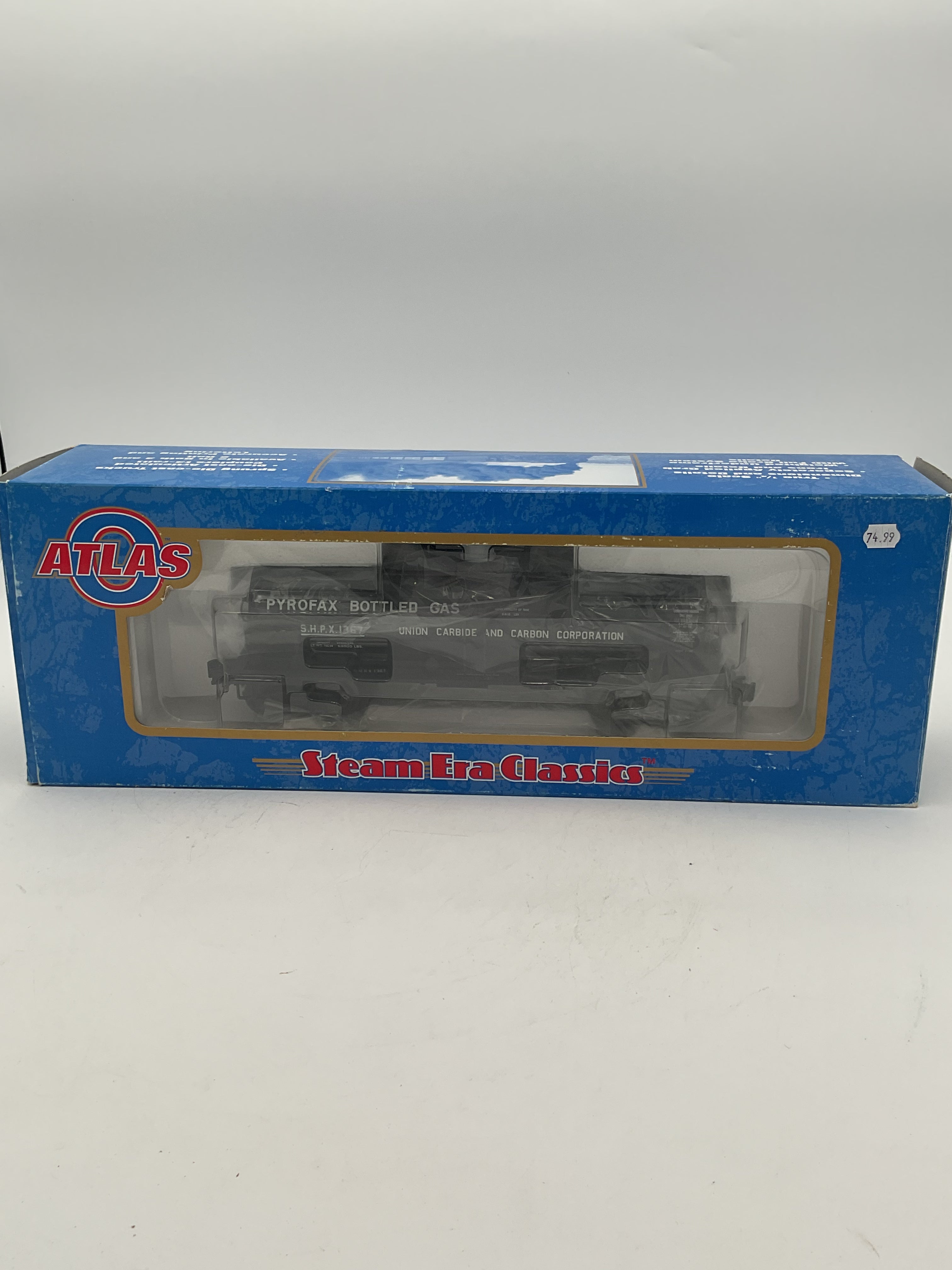Atlas O 8204-2 11,000 Gallon Tank Car Pyrofax #1367 (3 Rail)