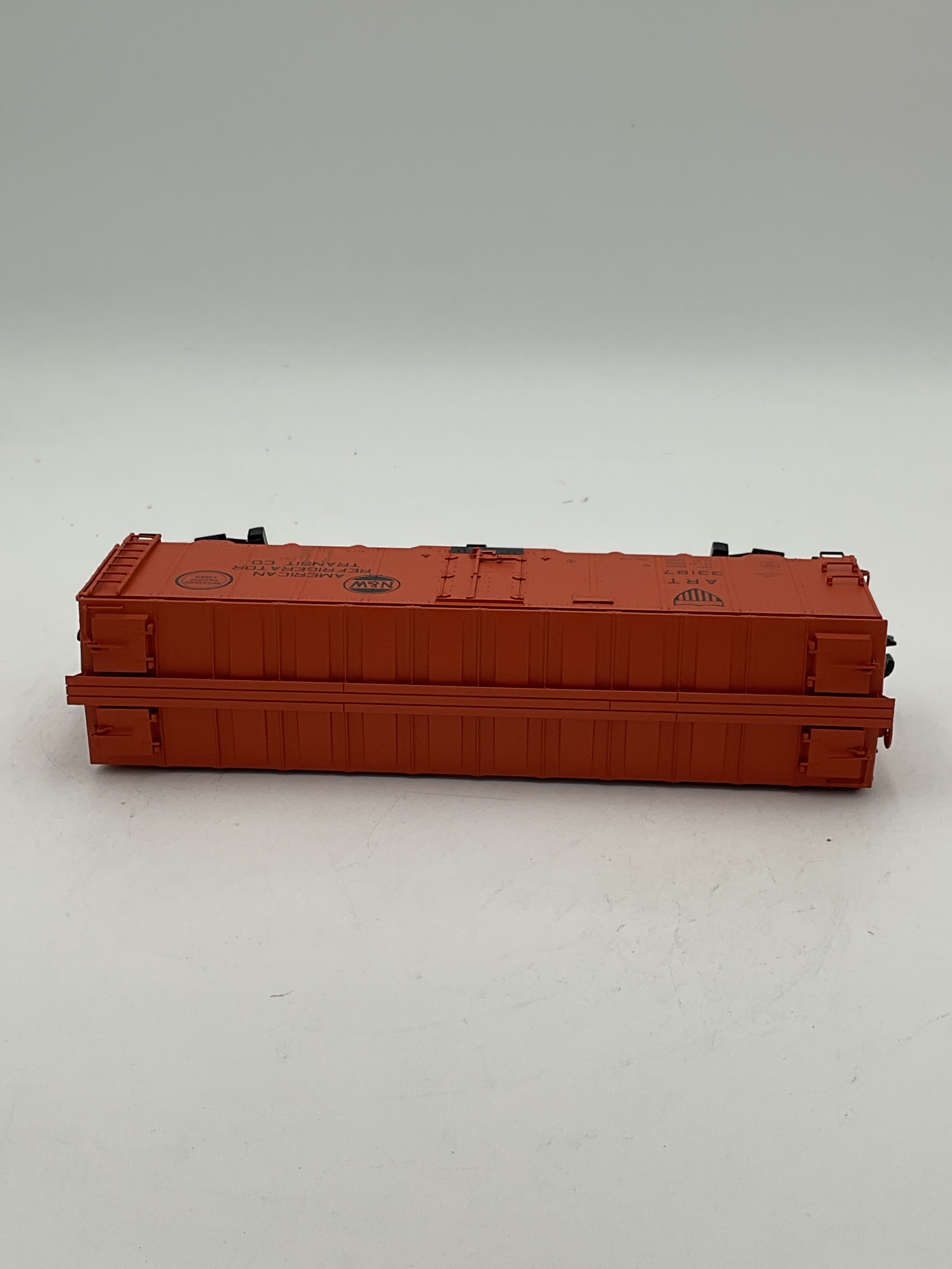 Atlas O 8510-3 40’ Steel Reefer Car ART [Late Scheme] #33187 [3 Rail]
