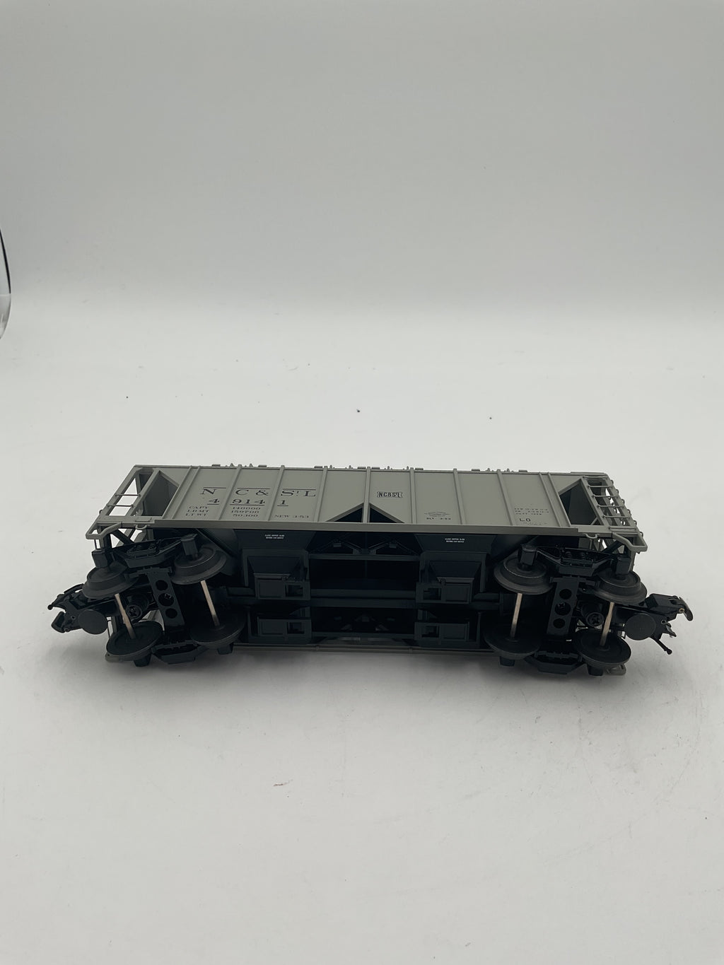 Atlas O 8365-1 ACF 70 Ton Covered Hopper Car NC&St.L #49141 [3 Rail]