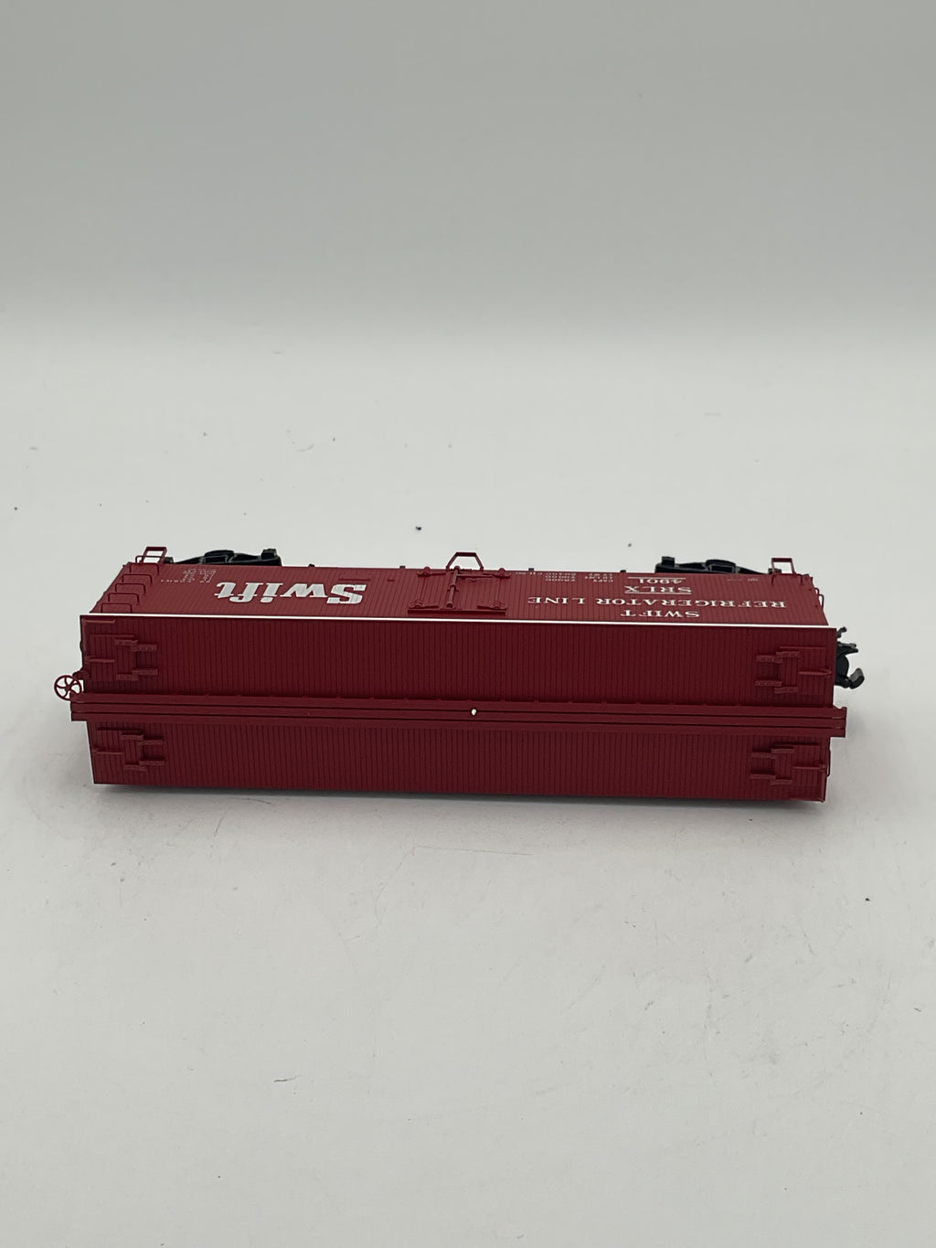 Atlas O 8012-6 36’ Wood Reefer Car Swift [Red] #4901 [3 Rail]