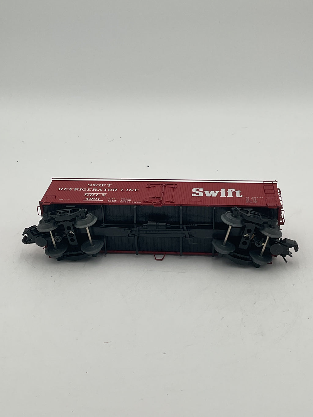 Atlas O 8012-6 36’ Wood Reefer Car Swift [Red] #4901 [3 Rail]