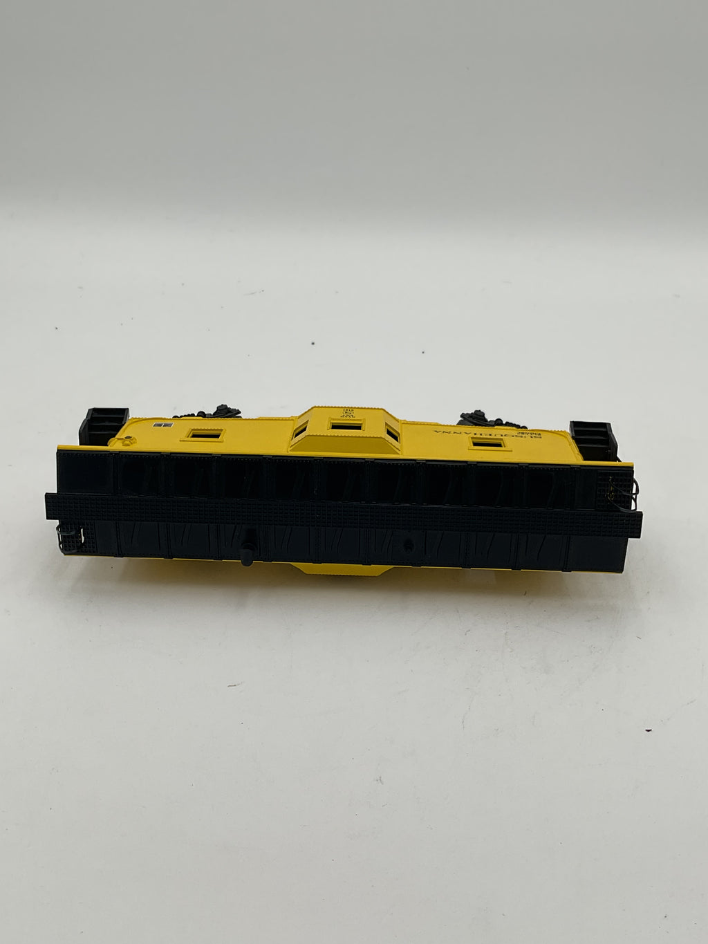Lionel O 19717 Susquehanna Bay- Window Caboose with Illuminated Interior
