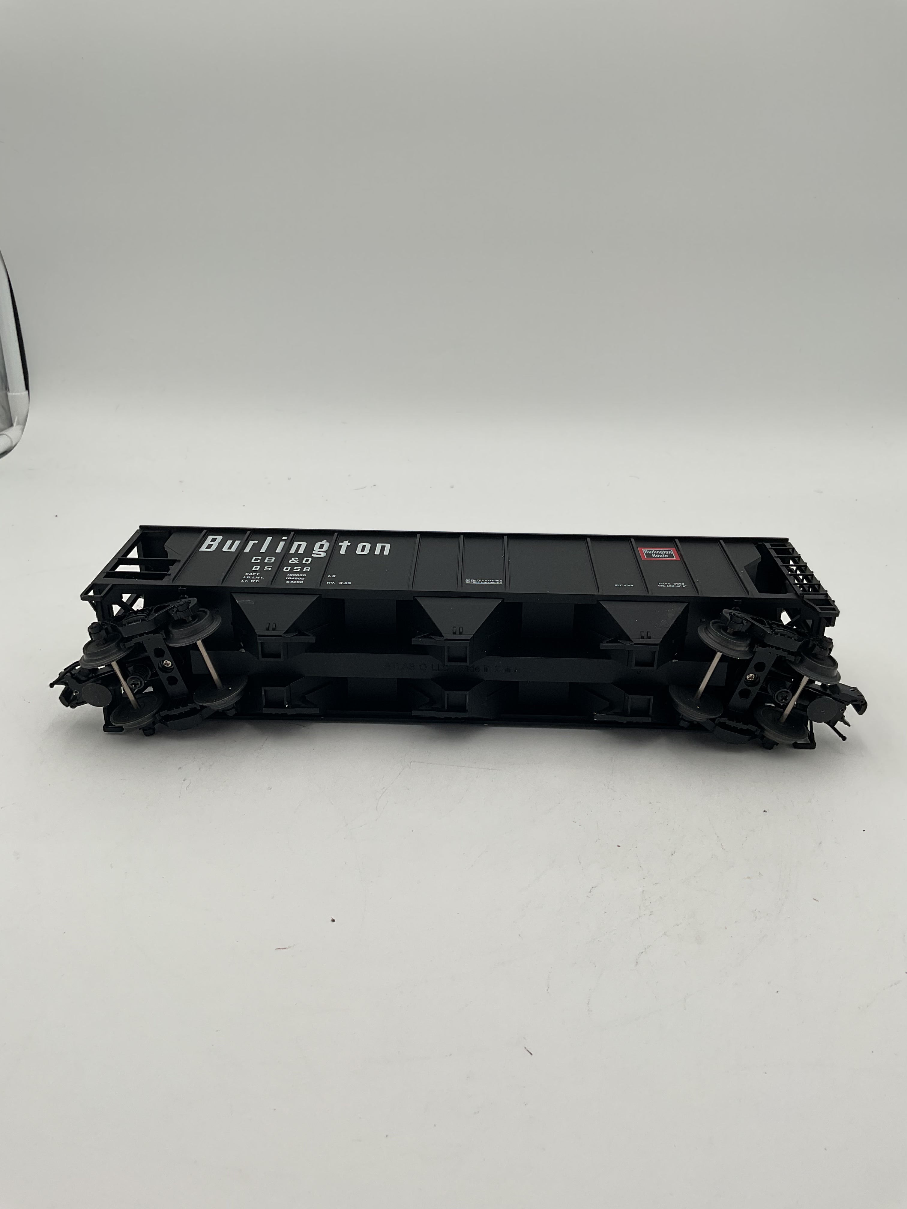 Atlas O Trainman #826-2 3 Bay PS-2 Hopper Car Burlington #85058 [3 Rail]