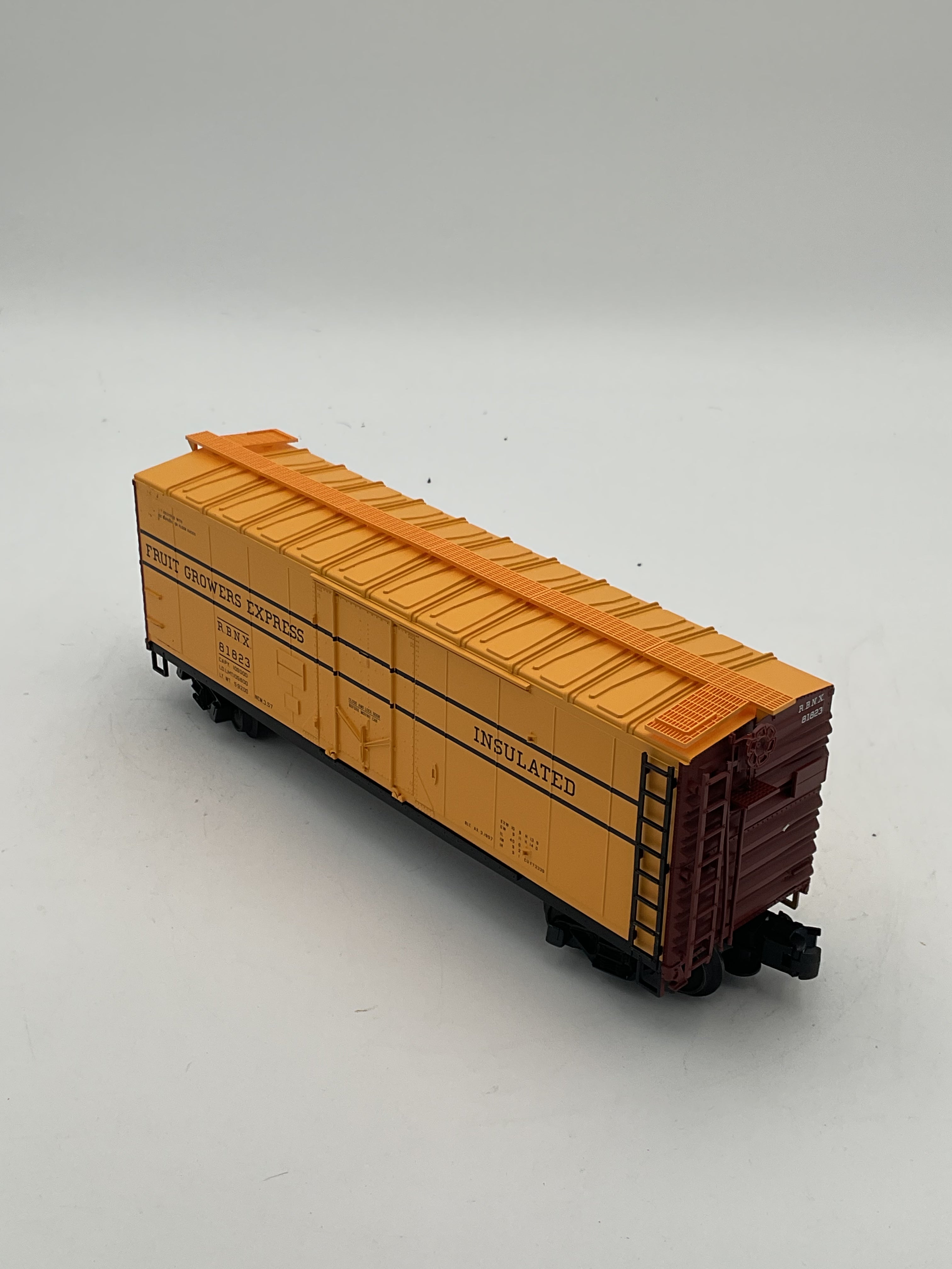 Atlas O 0562-2 40’ Plug Door Box Car Fruit Growers Express #81823 [3 Rail]